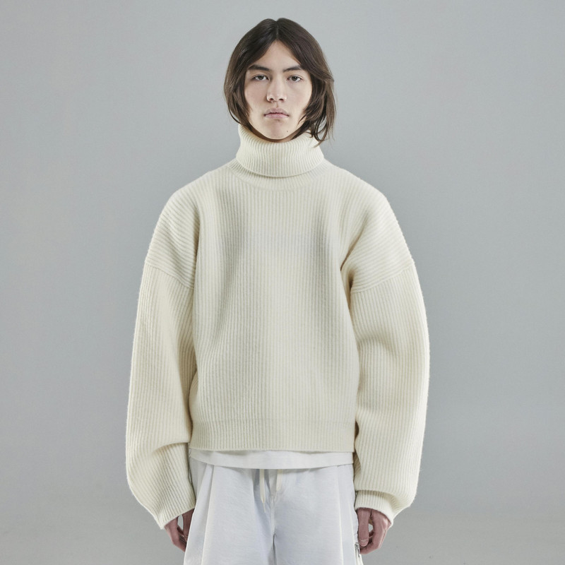Vonarstræti Wool Sweater (Unisex) 17