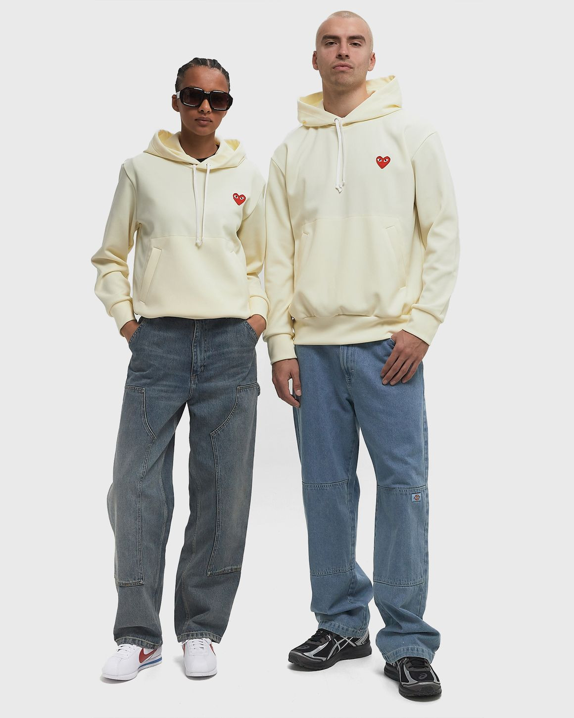 RED HEART EMBLEM SWEATSHIRT - 2