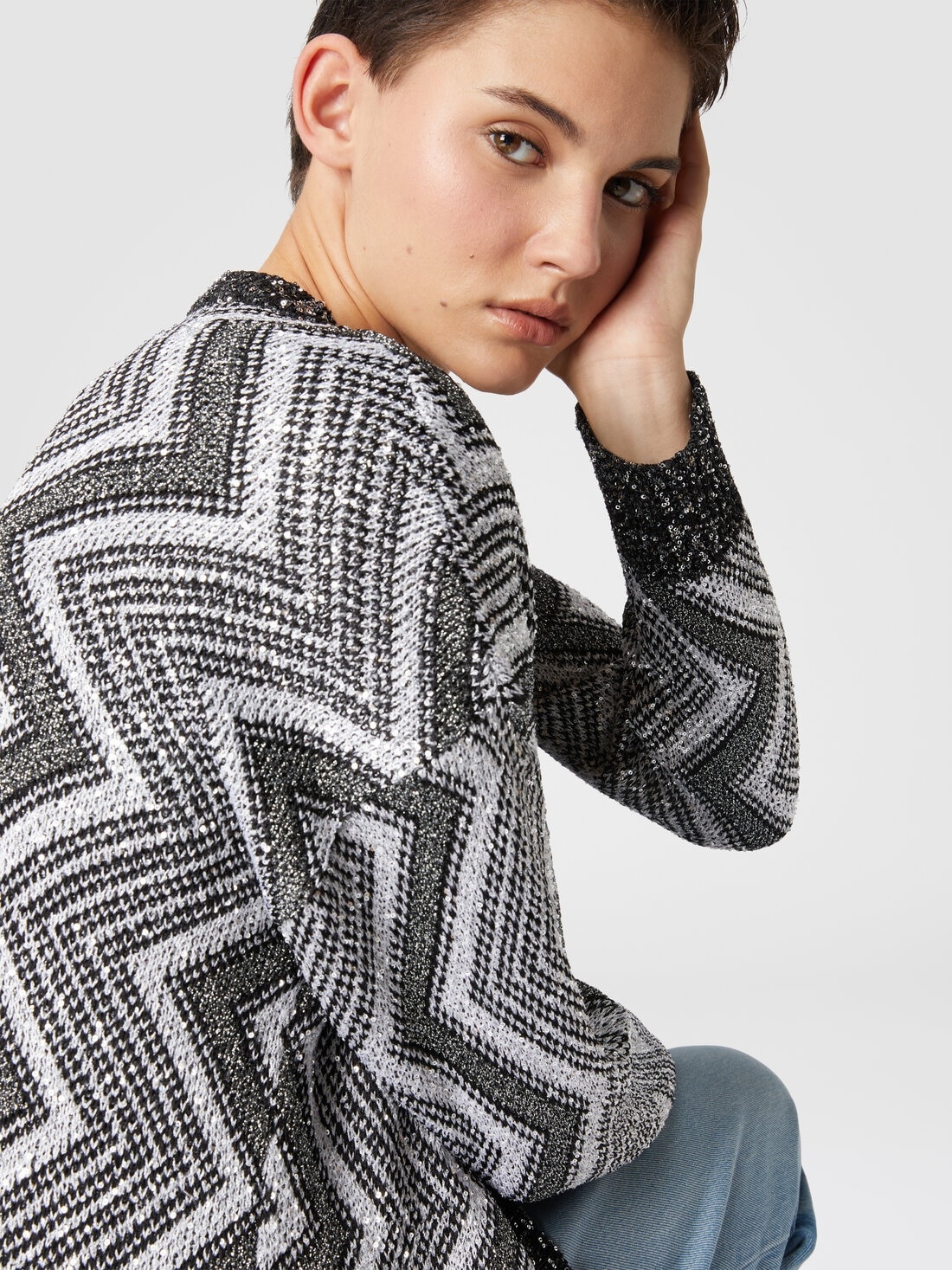 Oversized cardigan with macro zig zag and sequins - 5