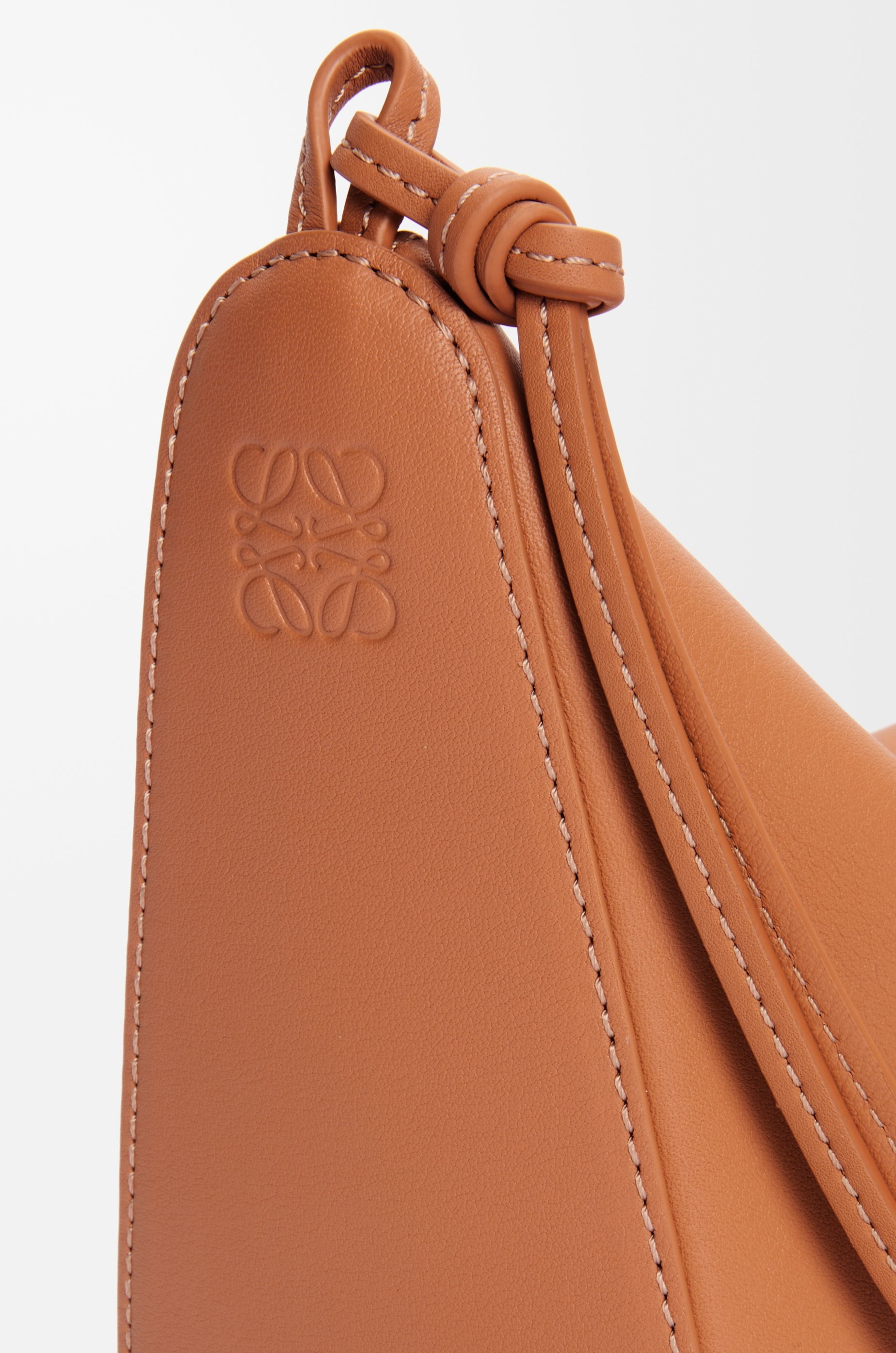 Mini Hammock Hobo bag in classic calfskin - 10