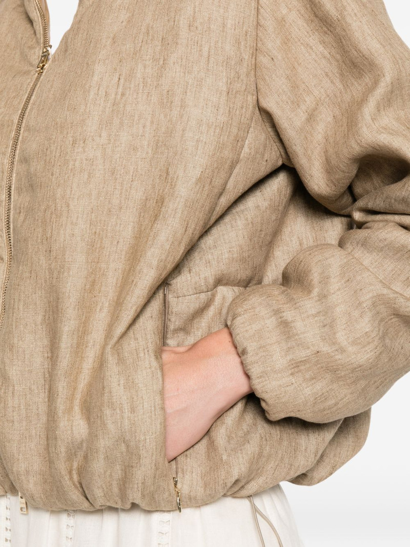 zip fastening jacket 5
