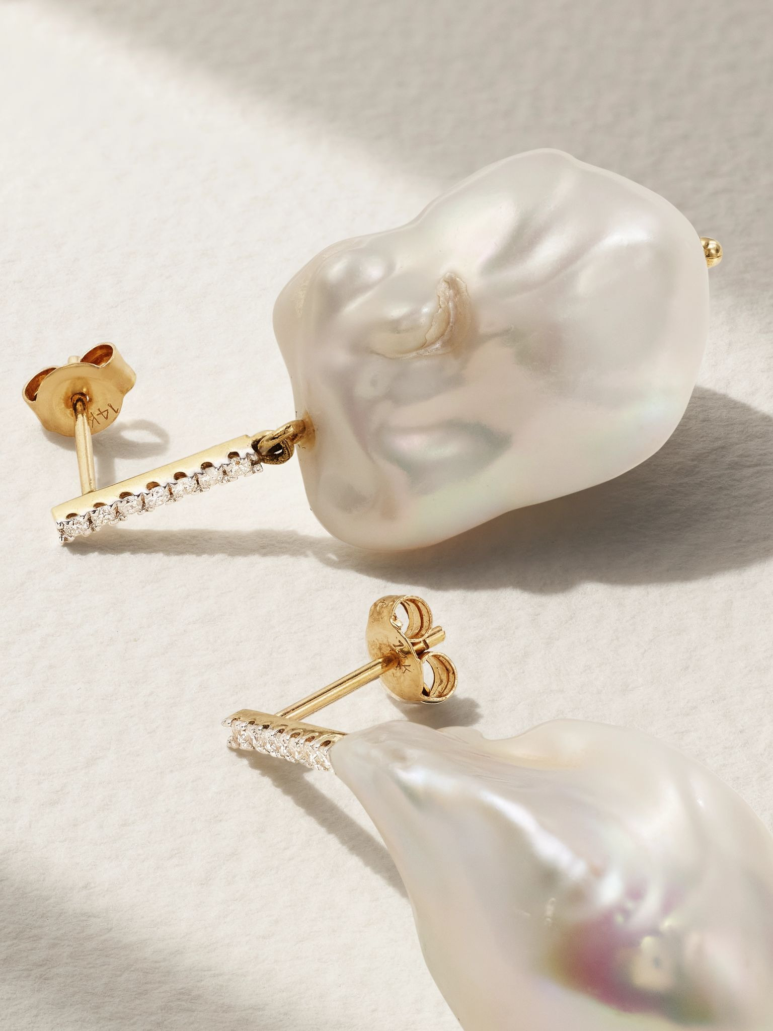 14-karat gold, pearl and diamond earrings Gold - 3
