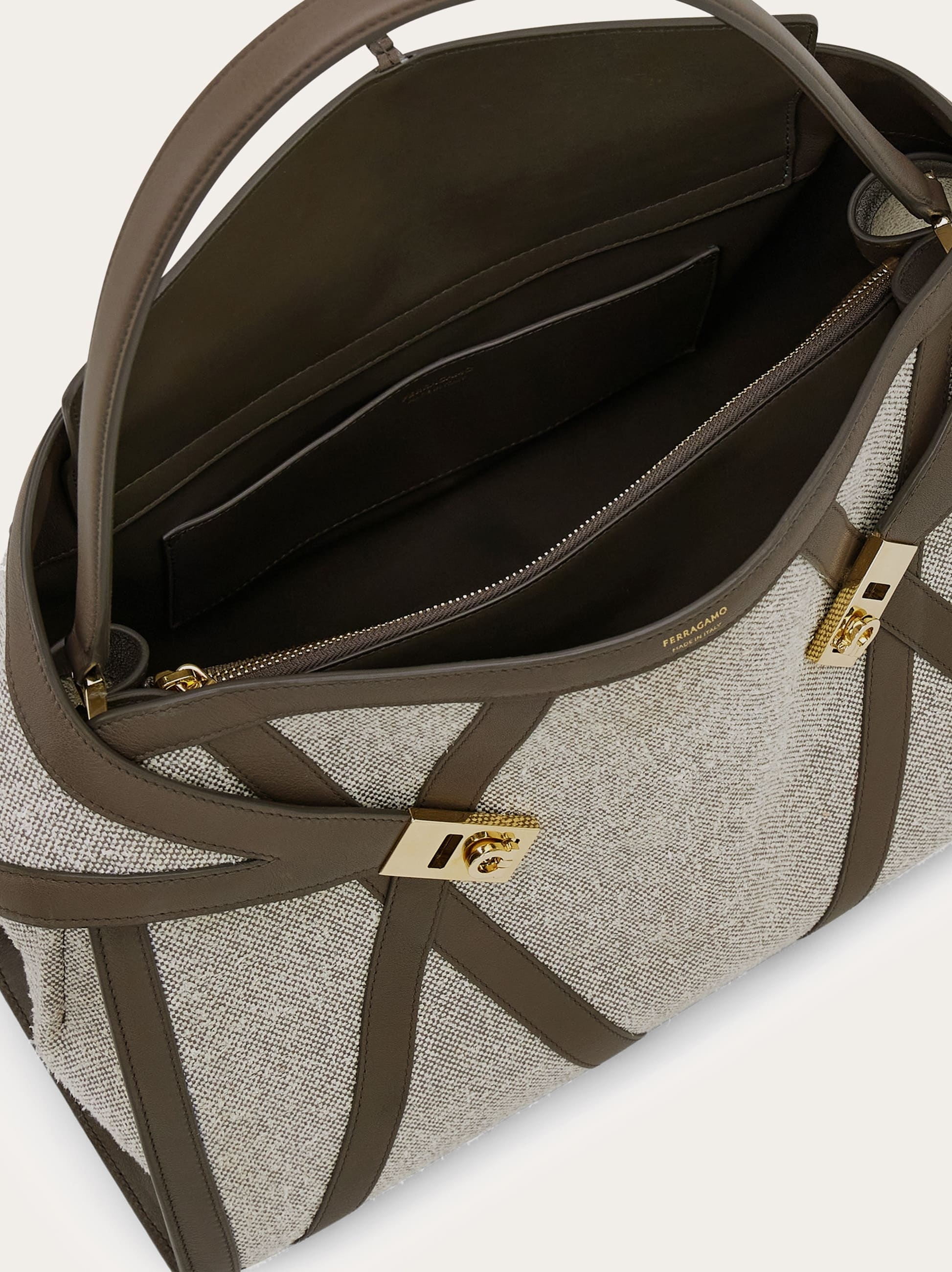 Hug soft shoulder bag  with leather trims (L) - 6