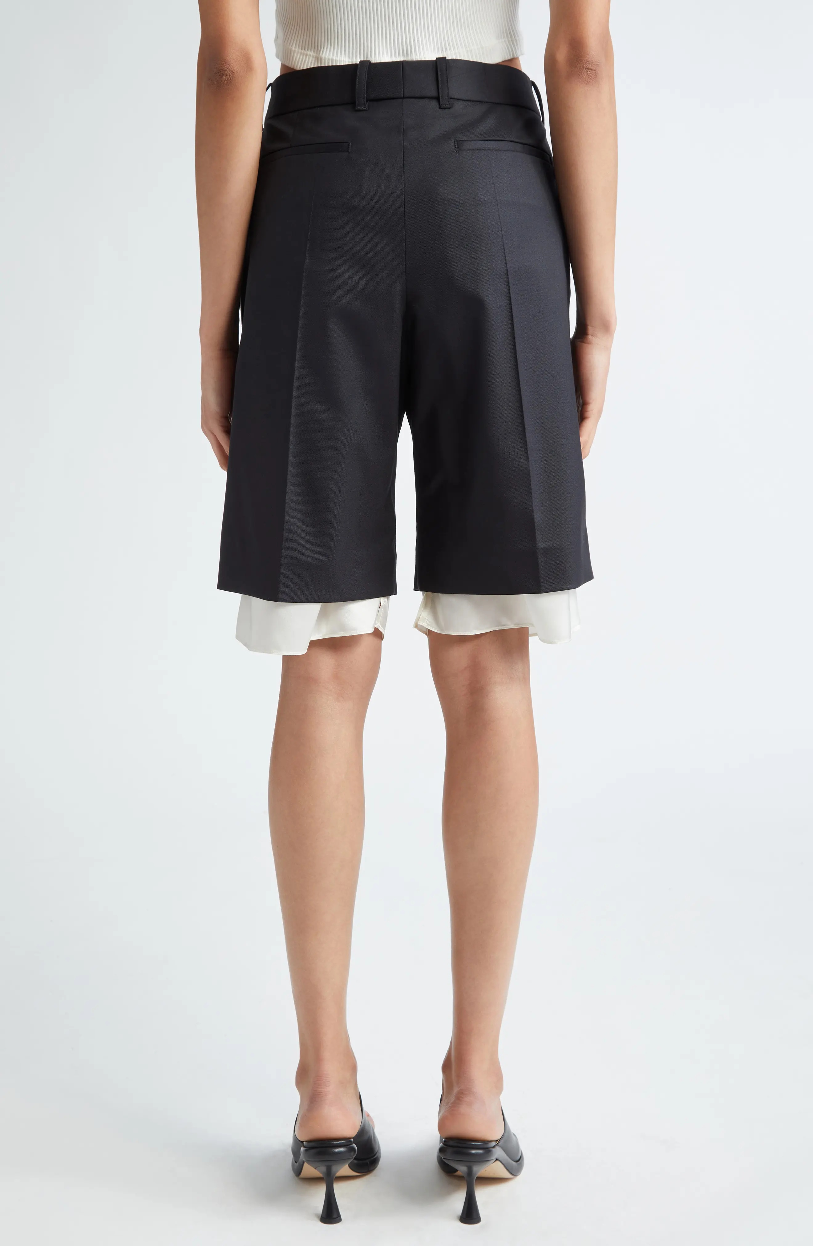 Peekaboo Lining Tailored Stretch Wool Shorts in Black/Ivory - 3