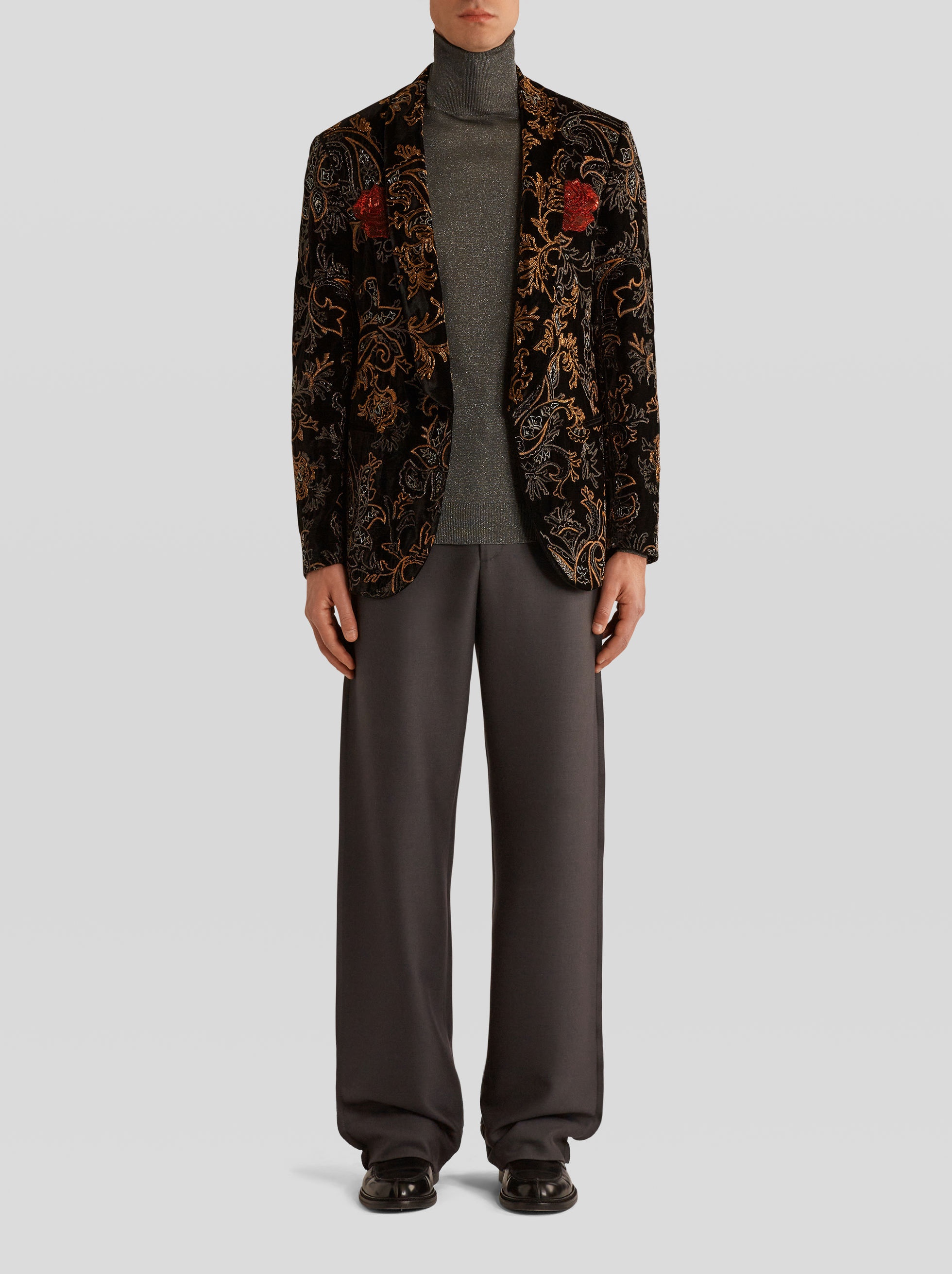 SEMI-TRADITIONAL JACKET EMBROIDERED WITH PAISLEY PATTERNS AND ROSE - 3