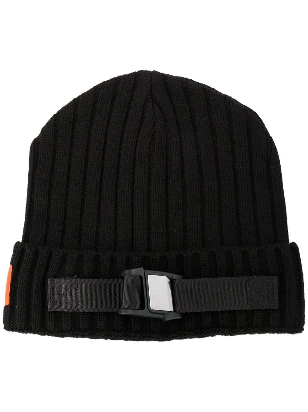 buckled-strap beanie - 1