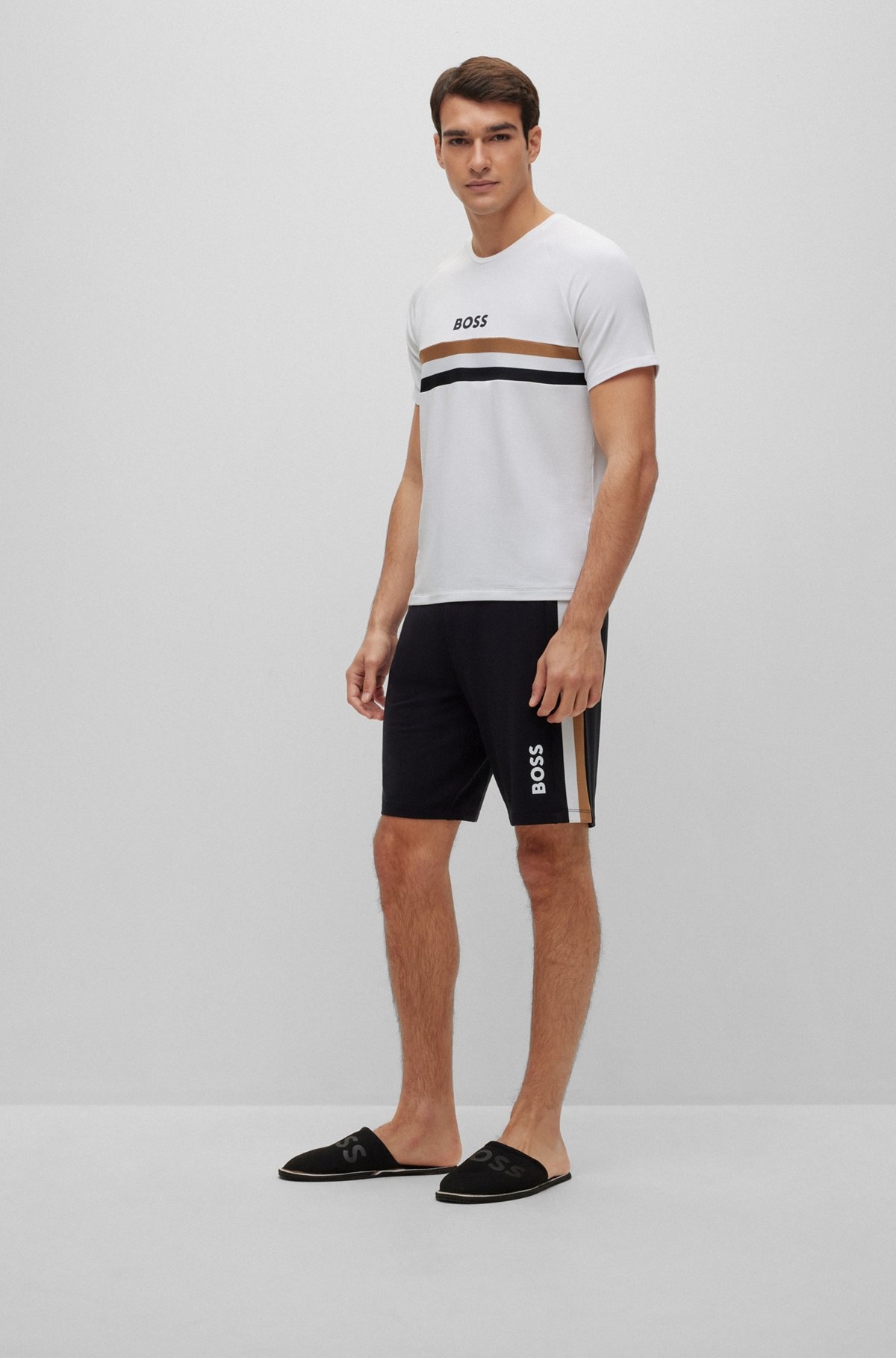 DRAWSTRING LOUNGEWEAR SHORTS WITH SIGNATURE STRIPE AND LOGO - 3