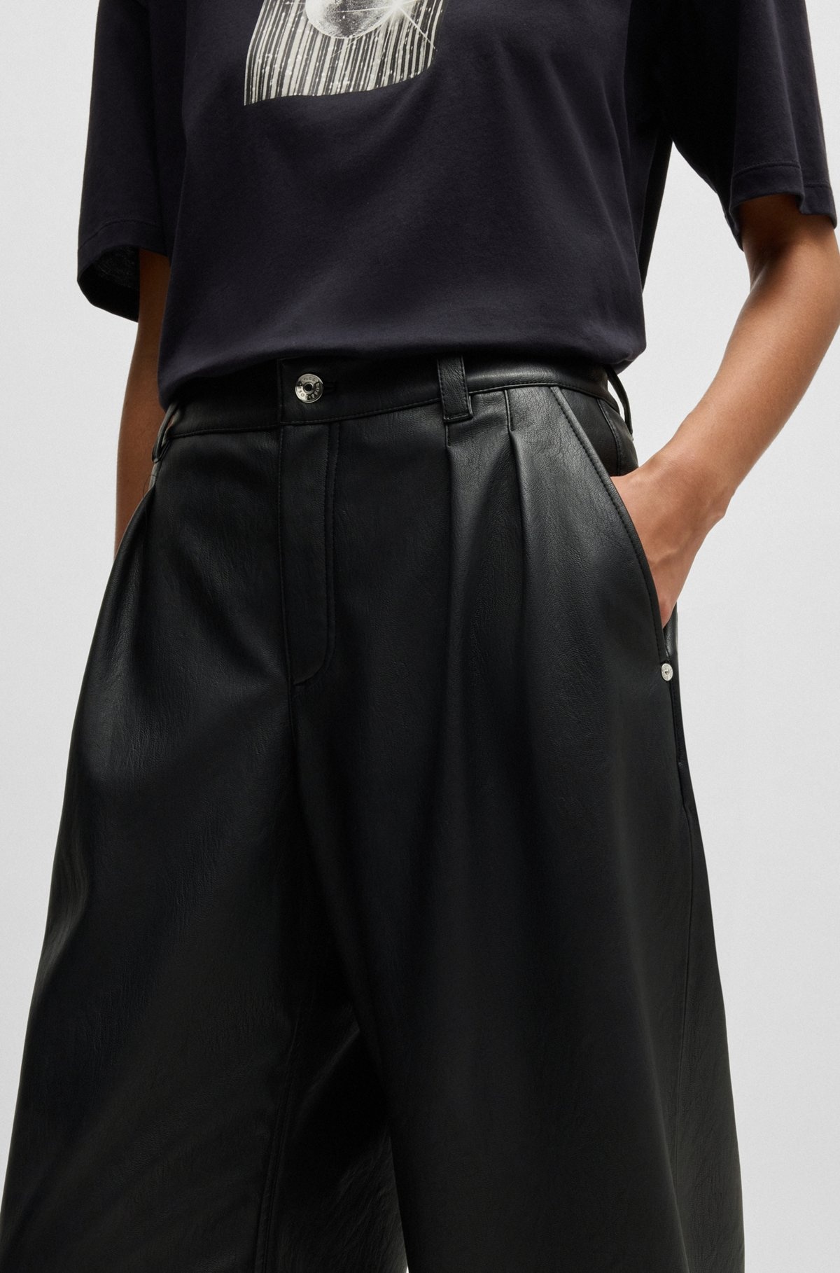 LOOSE-FIT WIDE-LEG TROUSERS IN FAUX LEATHER - 5
