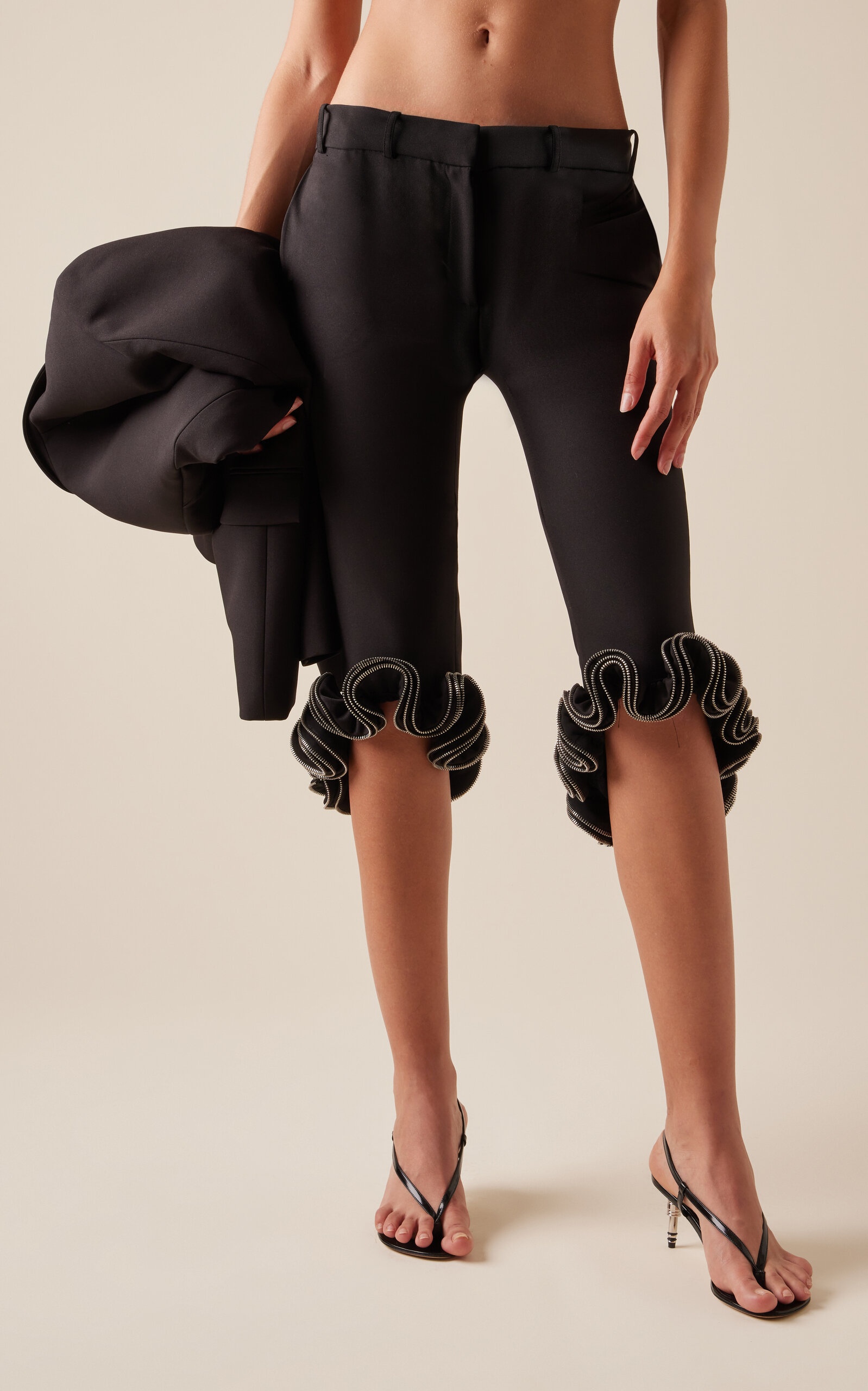 Zipper-Detailed Cropped Pants black - 3