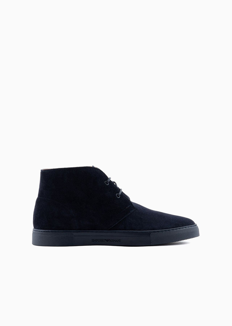 Suede chukkas 1