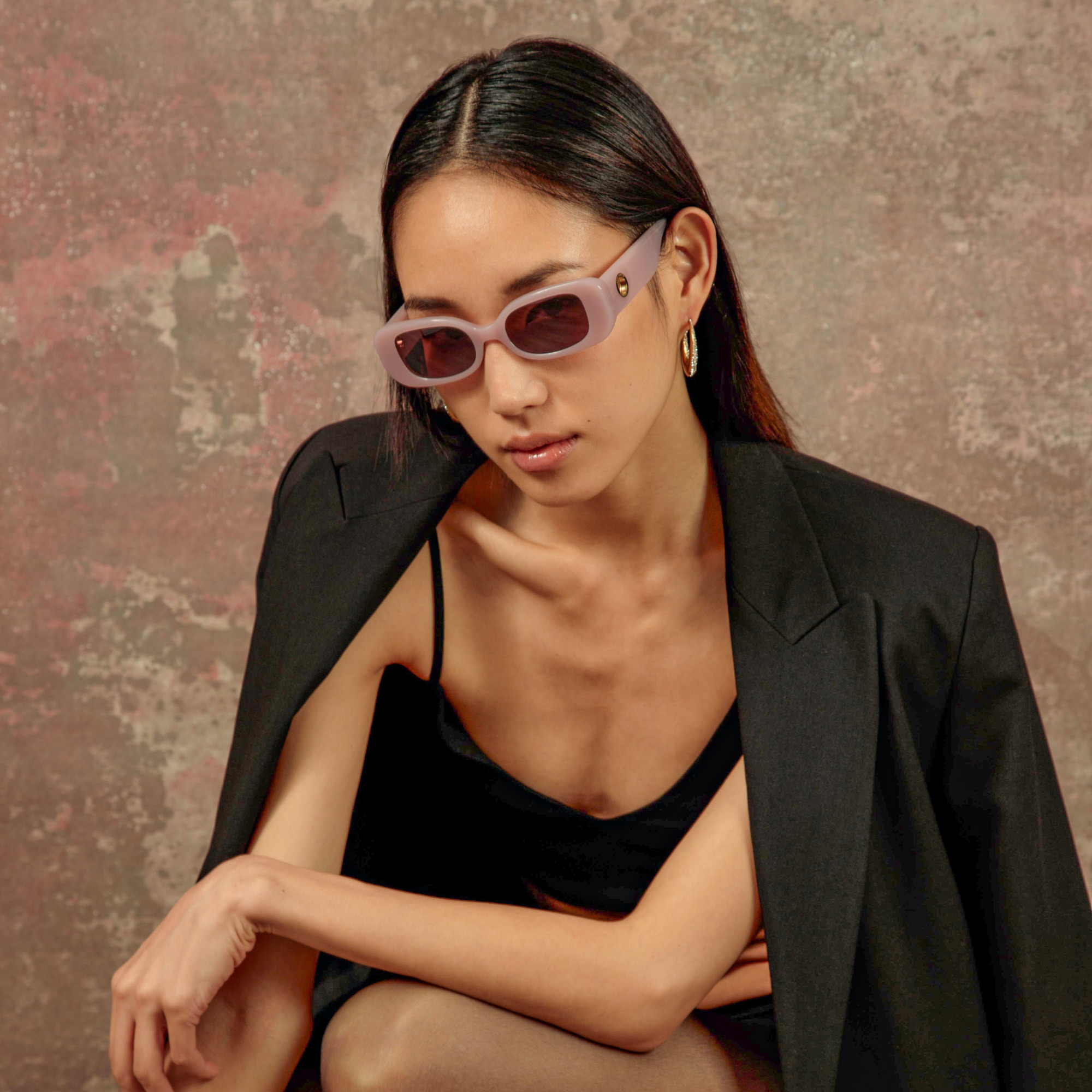 LOLA RECTANGULAR SUNGLASSES IN LILAC - 5