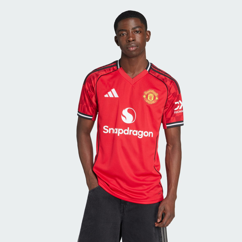 adidas Manchester United 25/26 Home Jersey outlook
