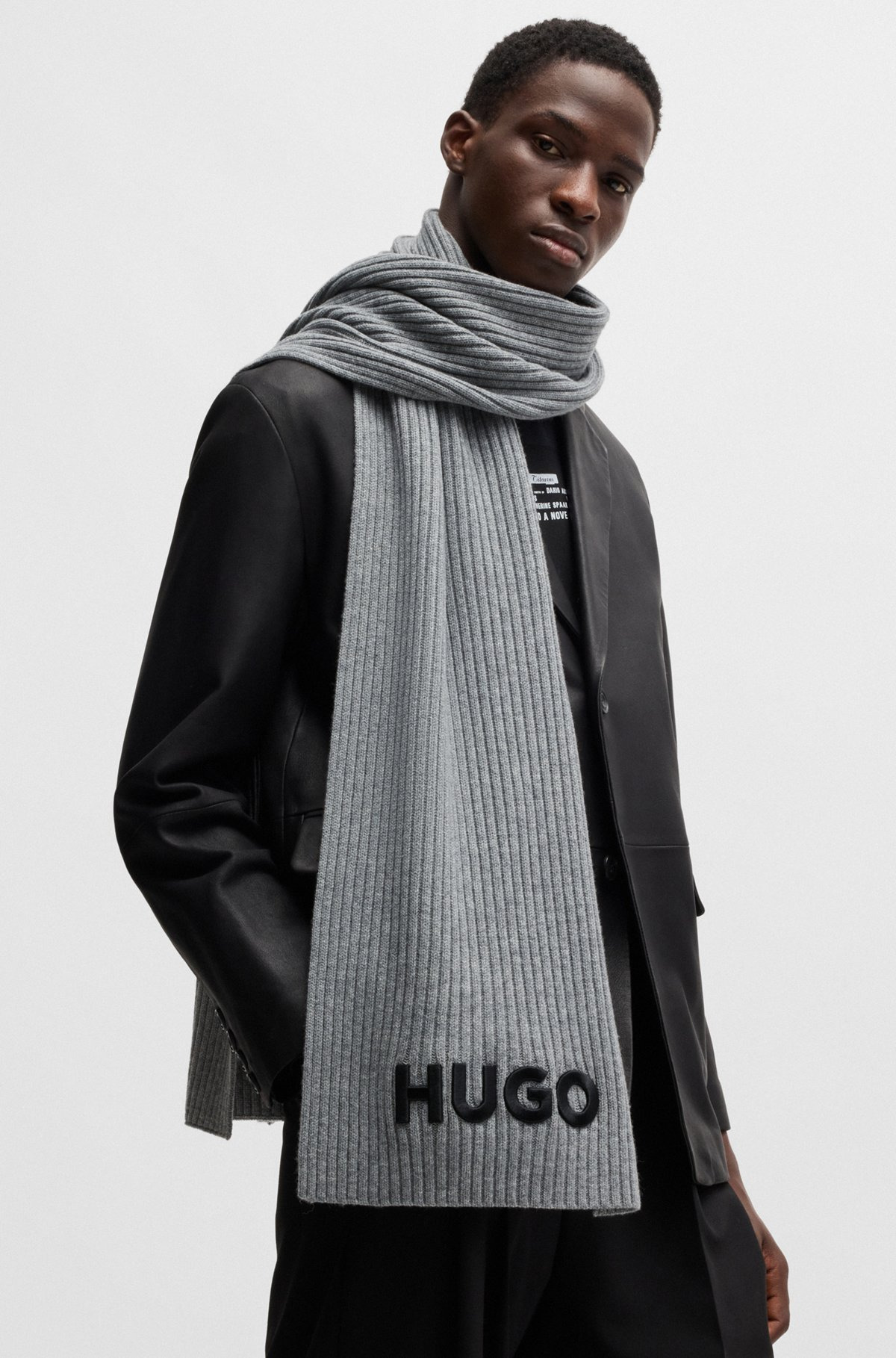 RIBBED SCARF IN WOOL WITH EMBROIDERED LOGO - 3