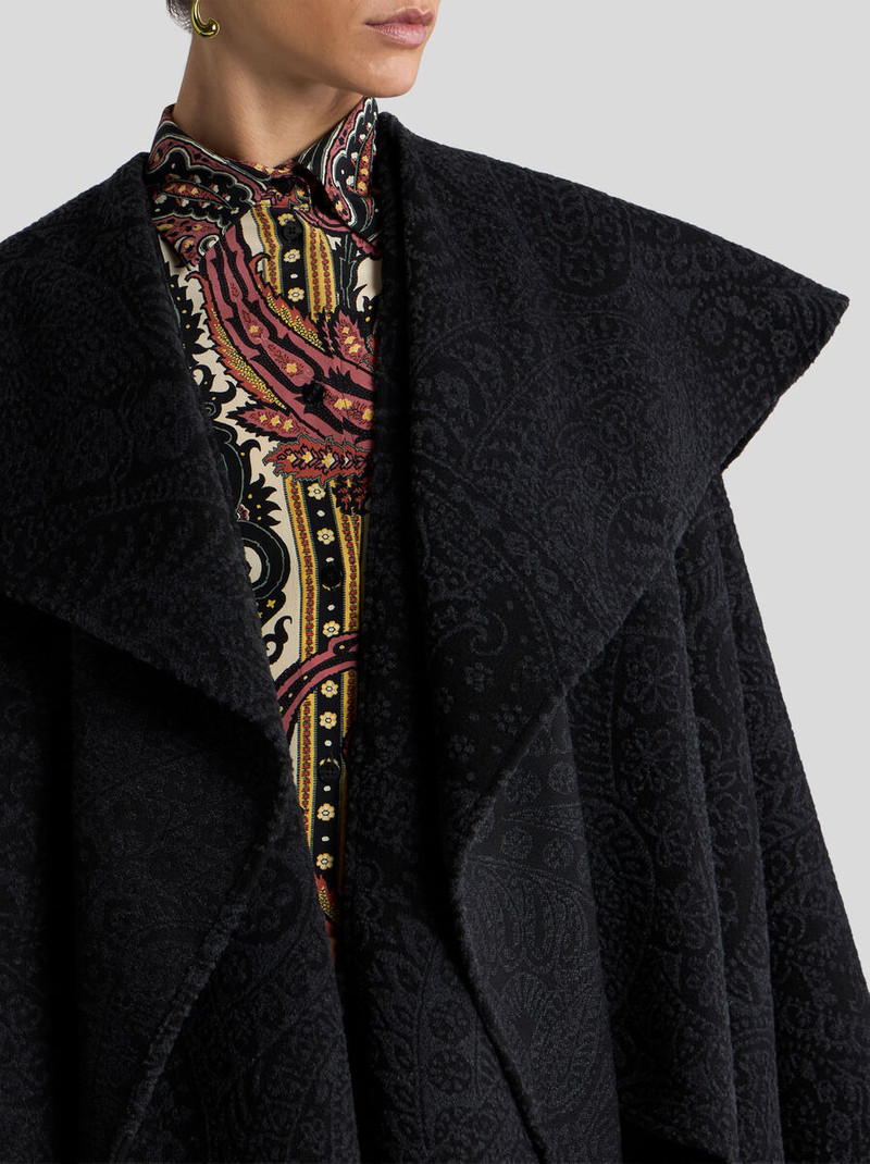 WOOL-BLEND JACQUARD CAPE WITH PAISLEY FOLIAGE MOTIF 2