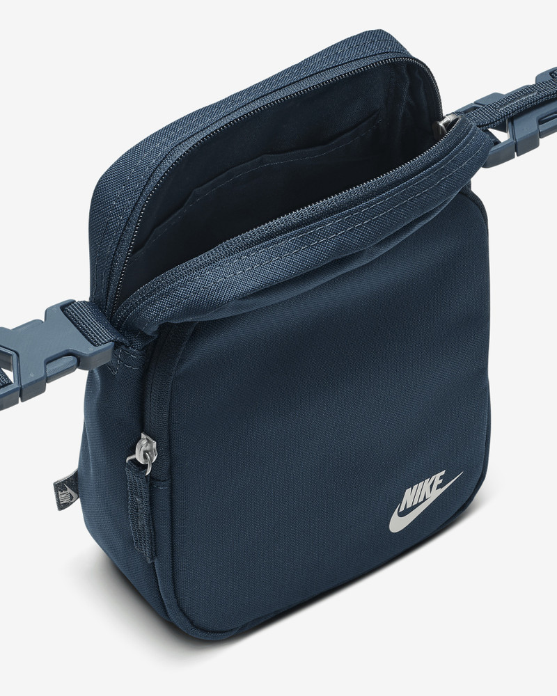 Nike Heritage Crossbody Bag (4L) 5