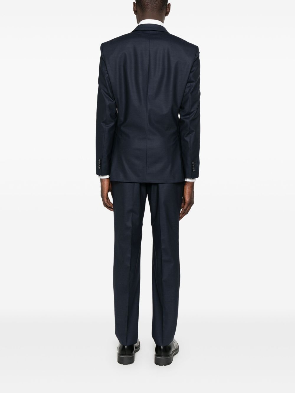 Huge suit - 3