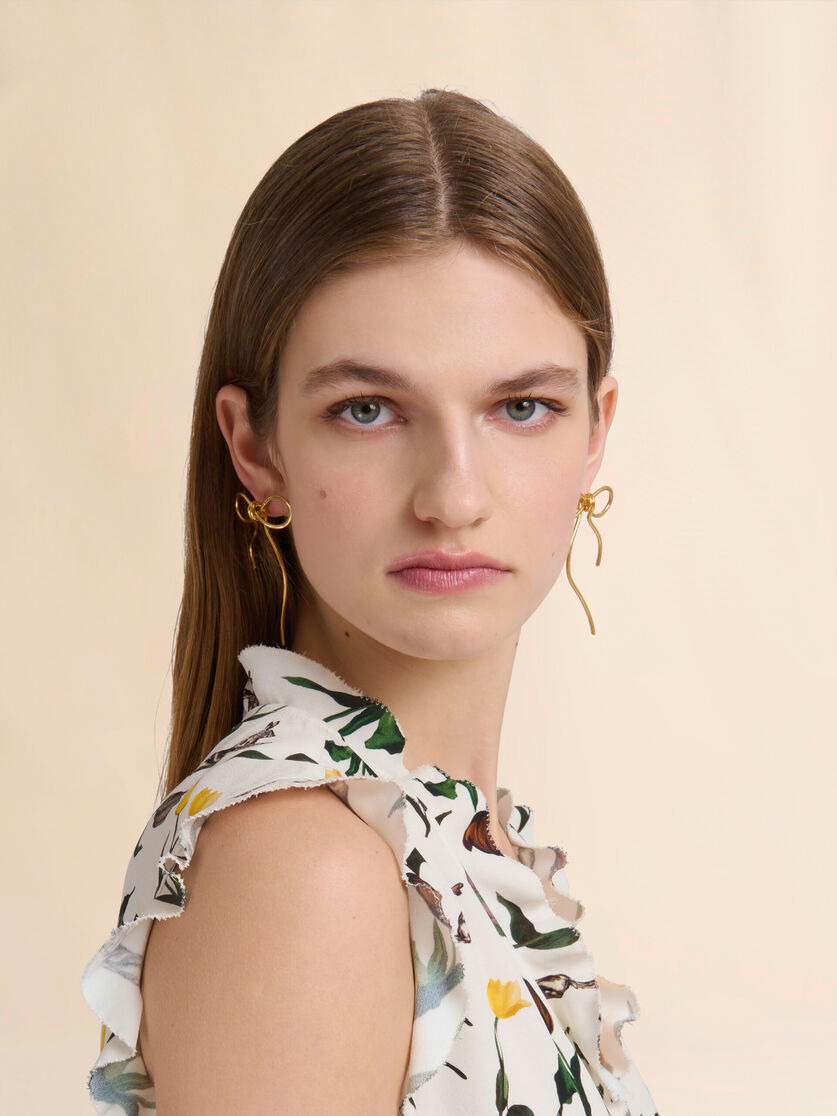 GOLDEN BOW STUD EARRINGS - 2