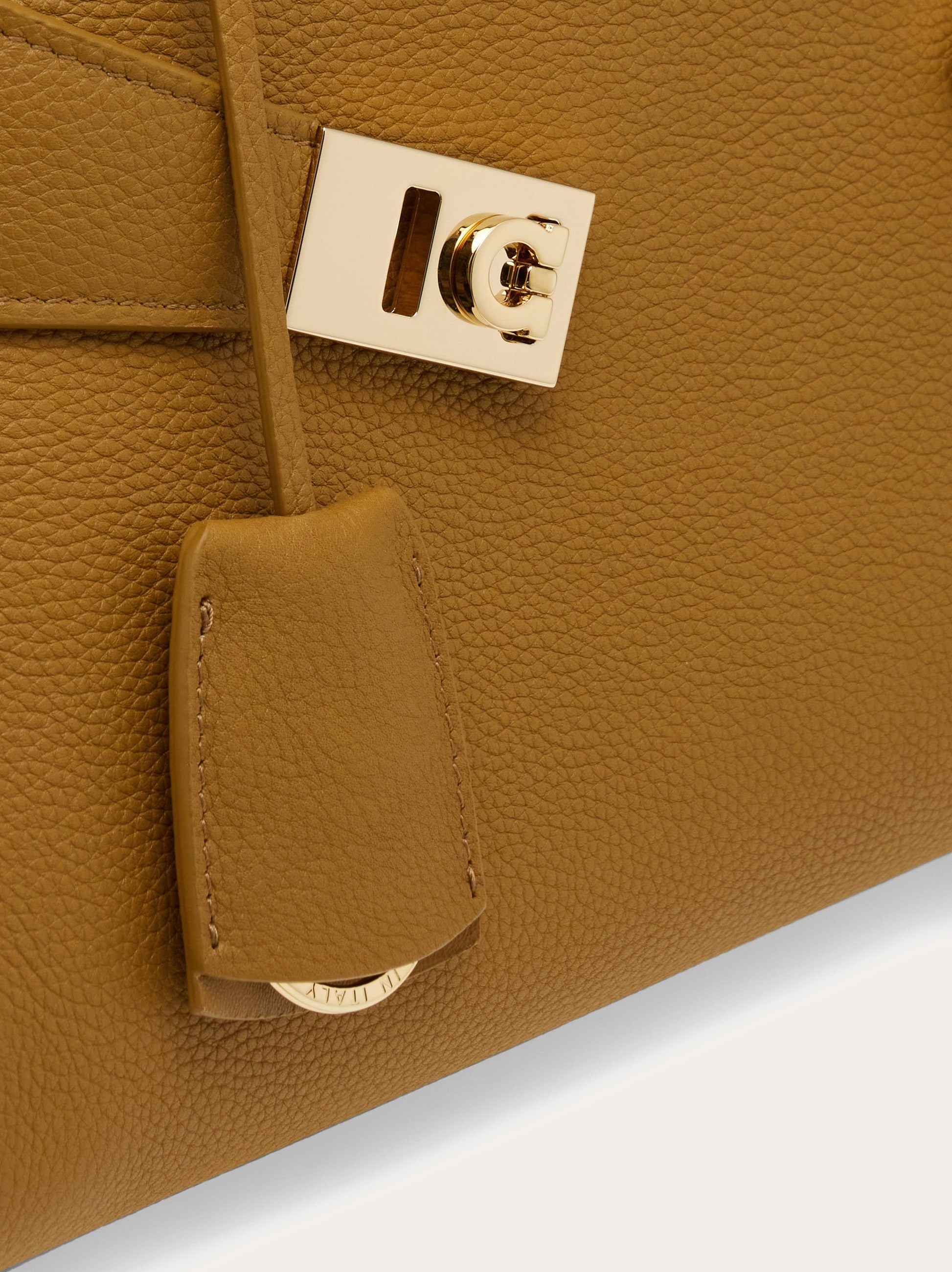Hug handbag (S) - 8