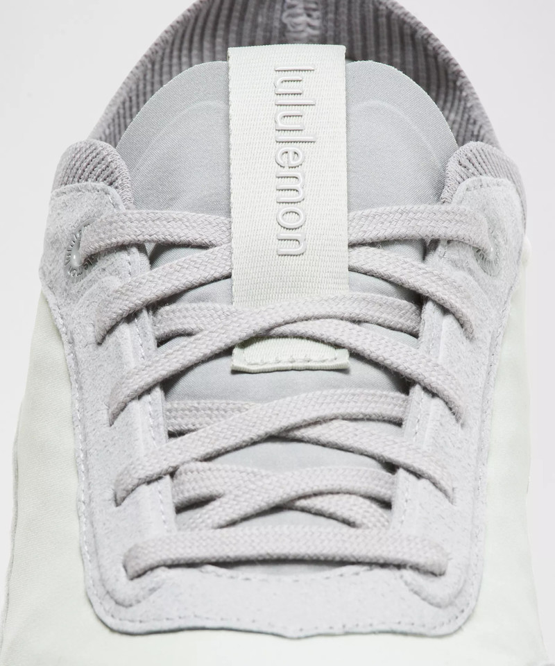 Men's CrossCity Sneaker 10