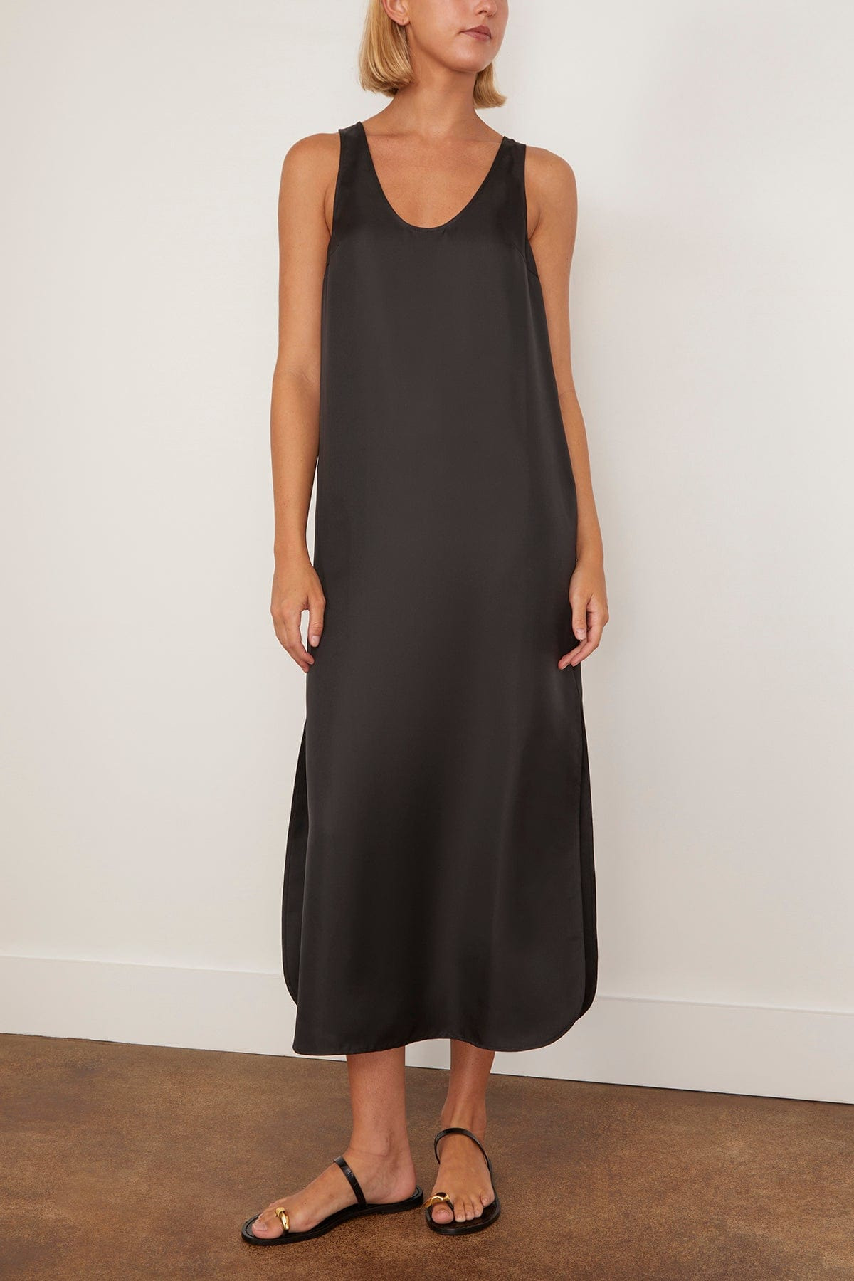 Nada Long Dress in Black - 3