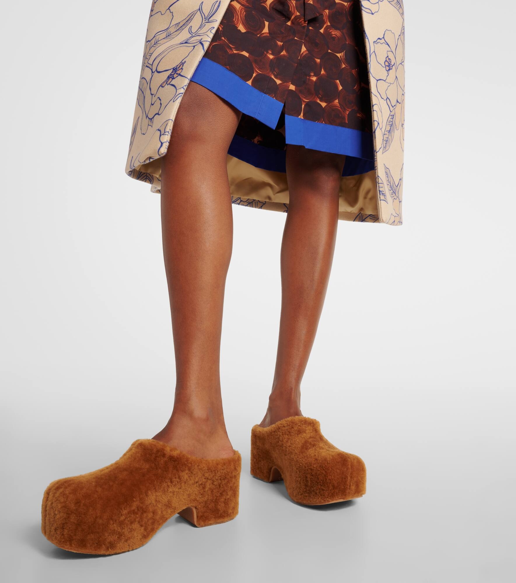 Faux fur clogs - 7