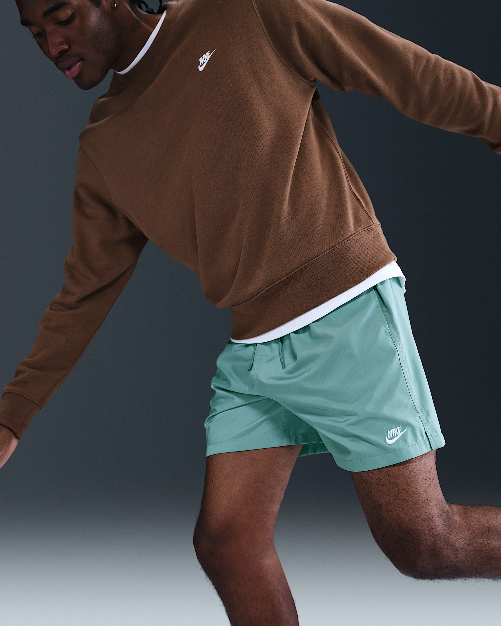 Nike Club Men's Woven Flow Shorts - 5