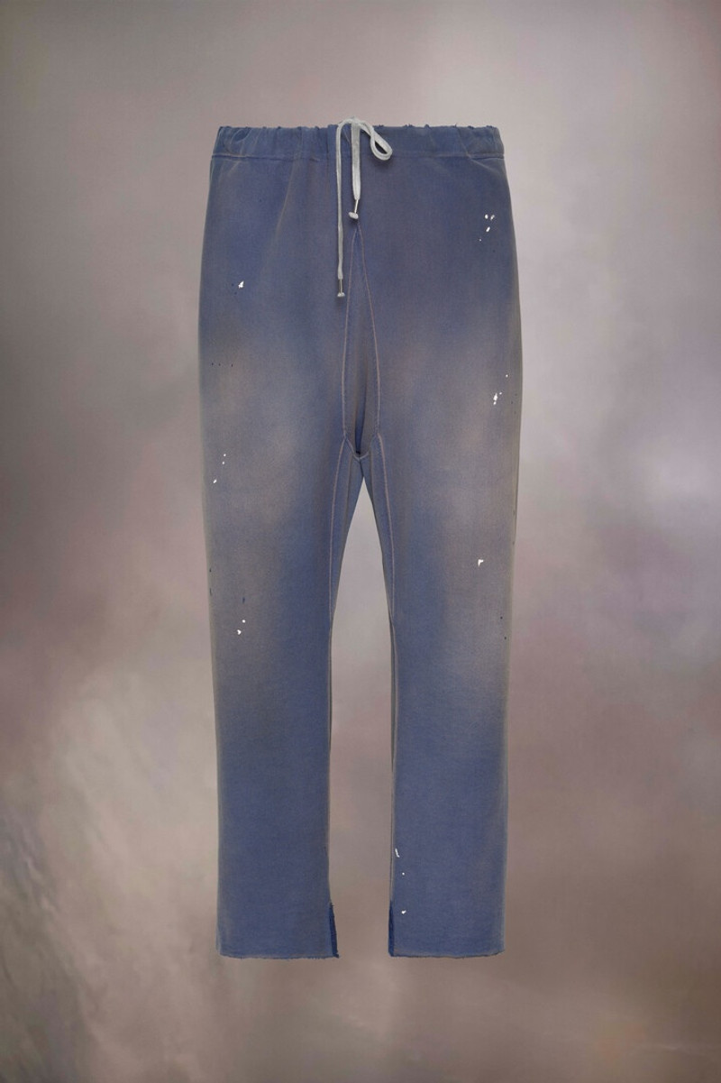 Distressed sweatpants 3