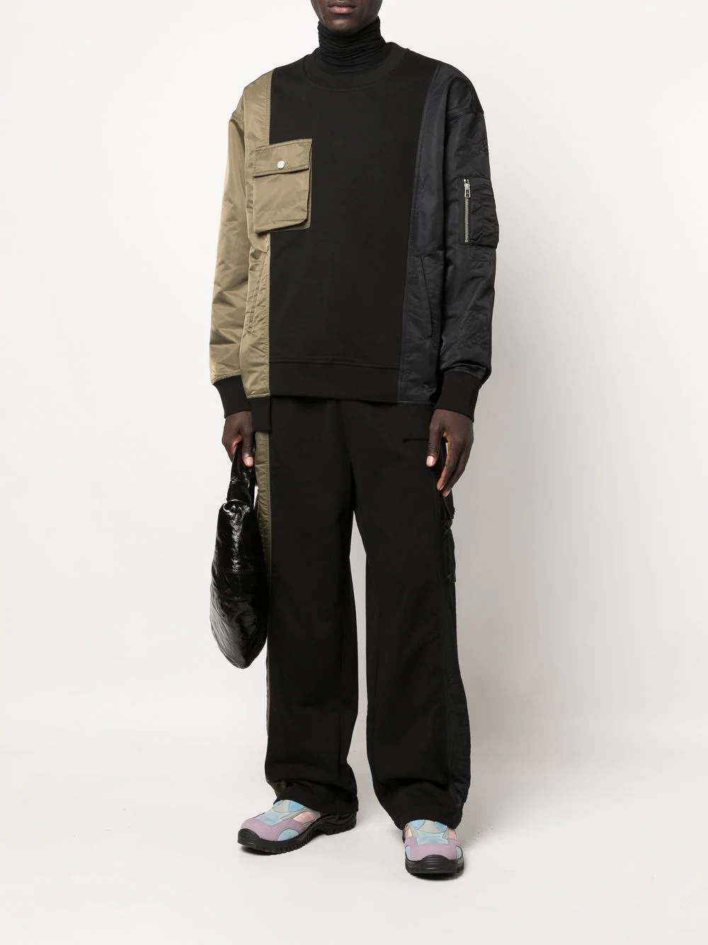 contrast straight-leg cargo trousers - 2