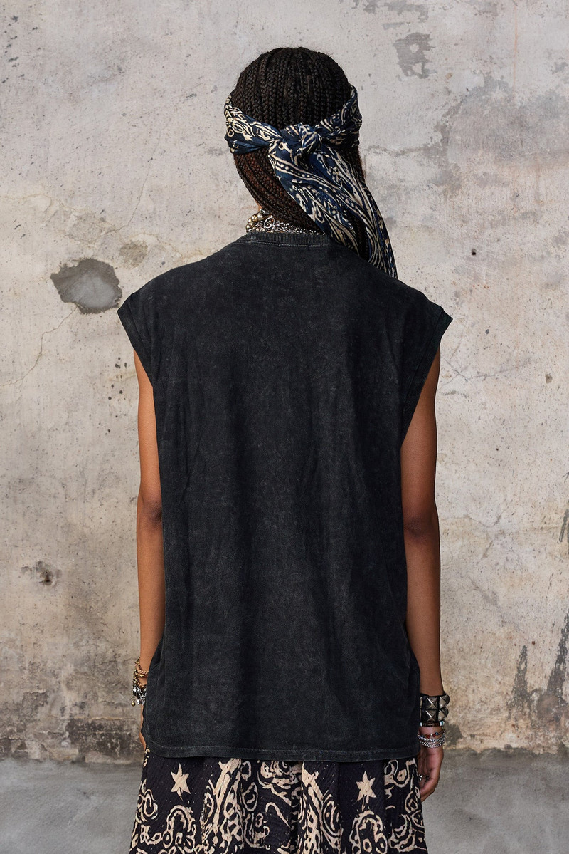 SLEEVELESS T 4