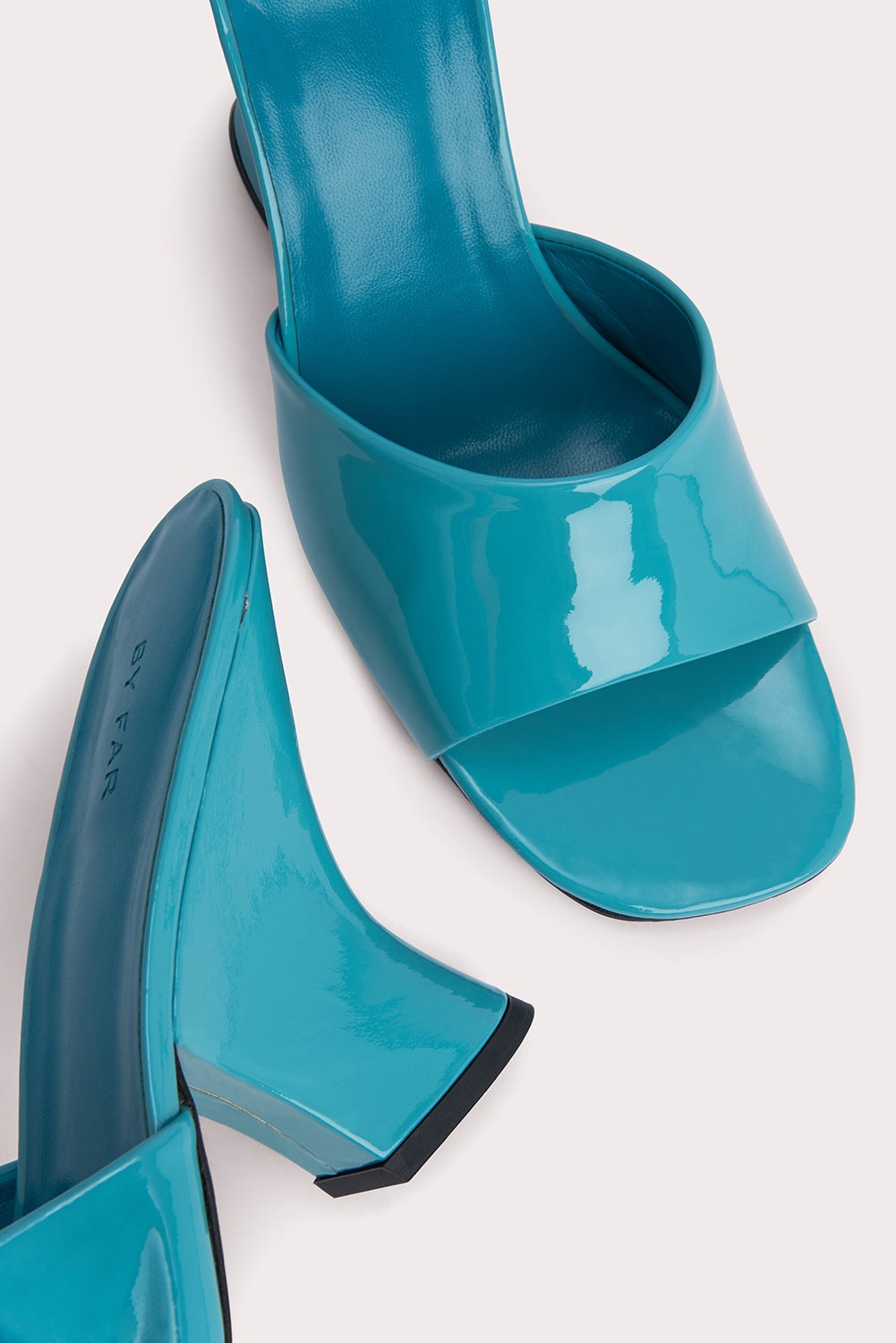 Tais Aquamarine Patent Leather - 5