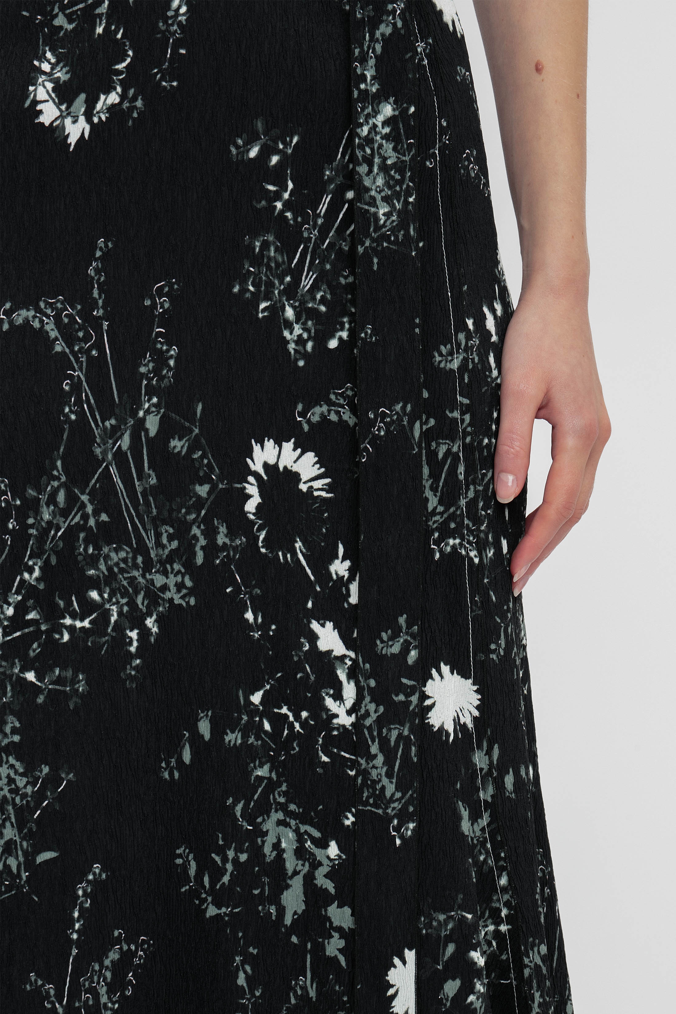 Victoria Beckham Kimono Sleeve Printed Dress In Black