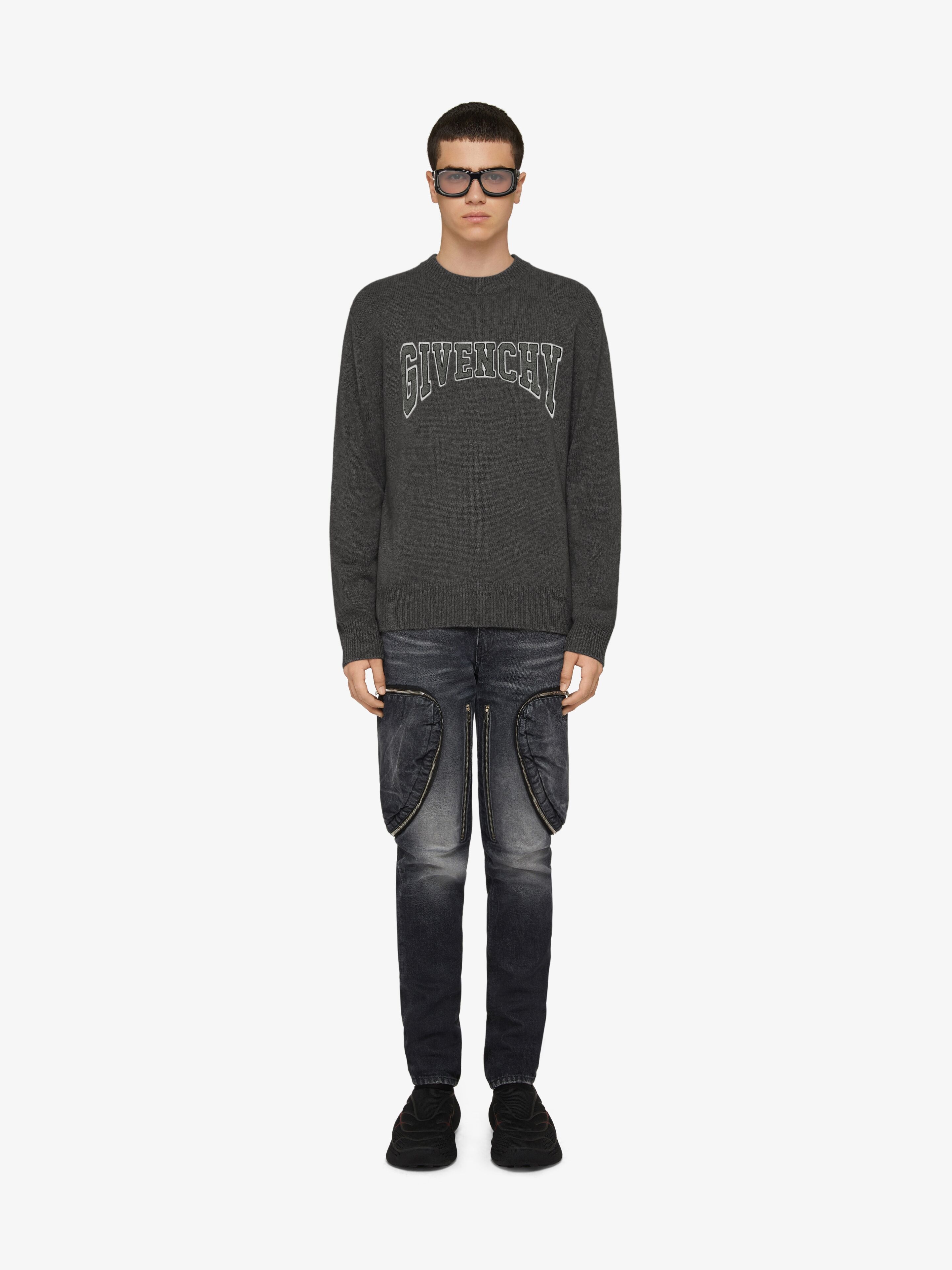 Givenchy SWEATER IN WOOL AND CASHMERE WITH PATCH