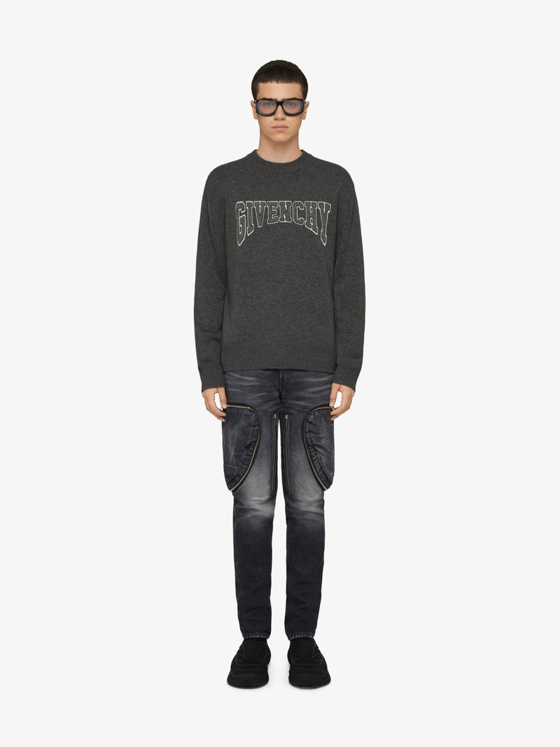 Givenchy SWEATER IN WOOL AND CASHMERE WITH PATCH outlook