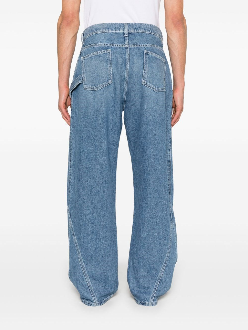 Jeans with twisted design - 3