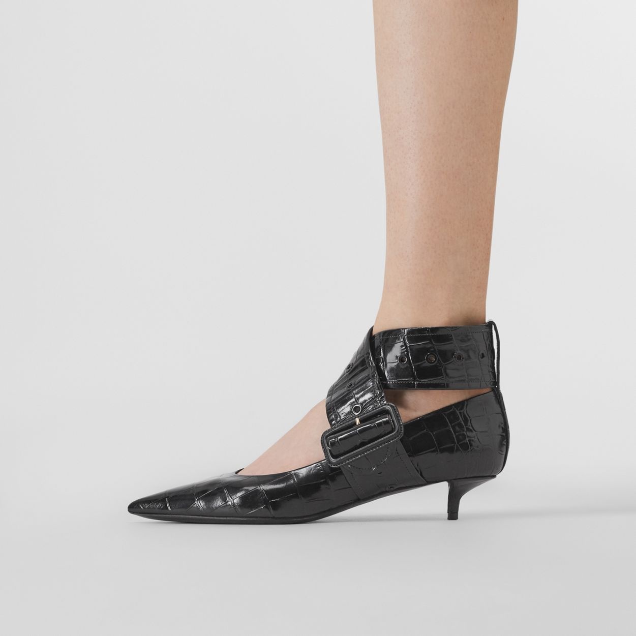 Embossed Leather Kitten-heel Point-toe Pumps - 3