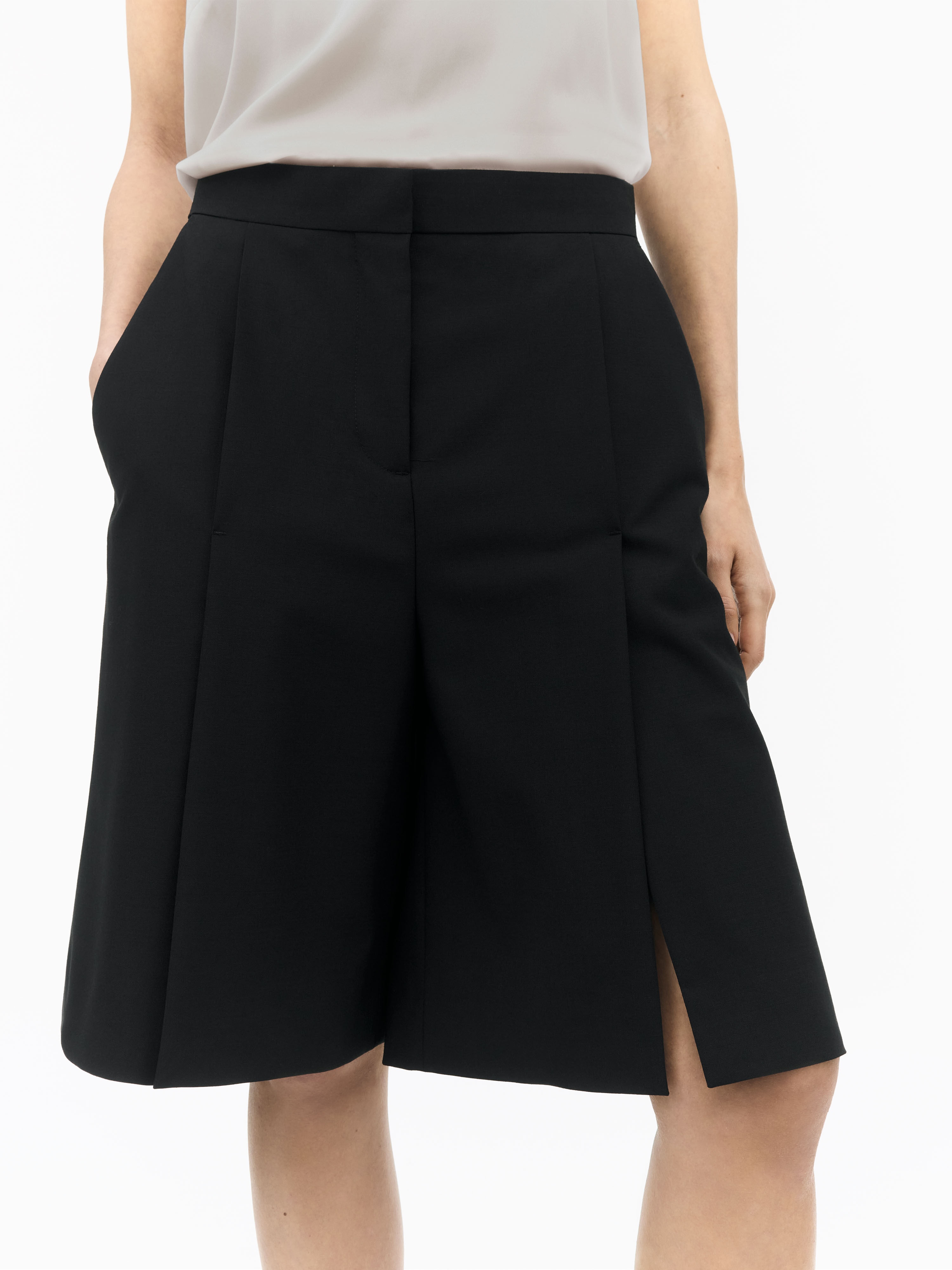 Sede Tailored Black Shorts - 5