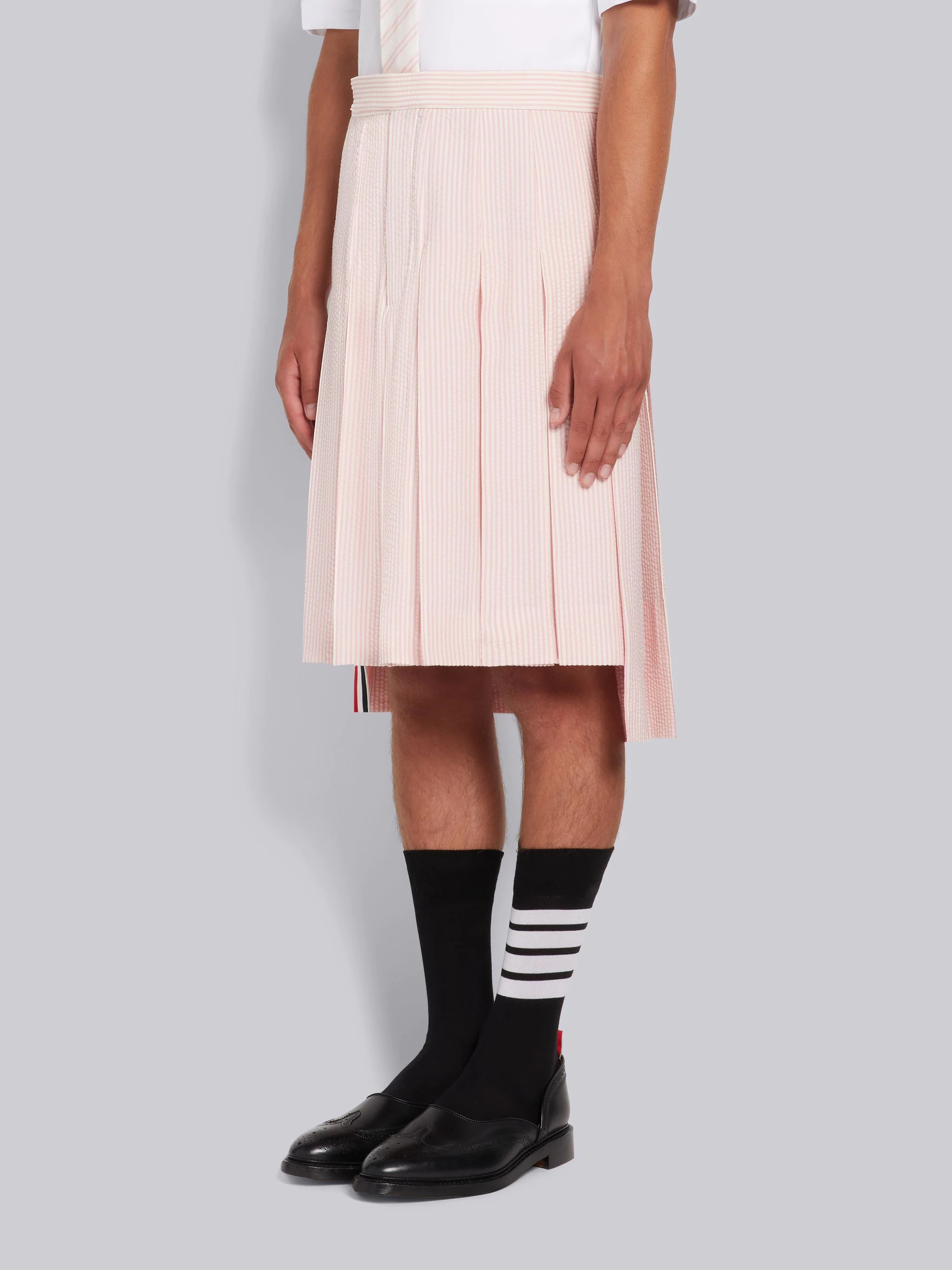 Light Pink Wool Seersucker Knee Length Backstrap Pleated Skirt - 2