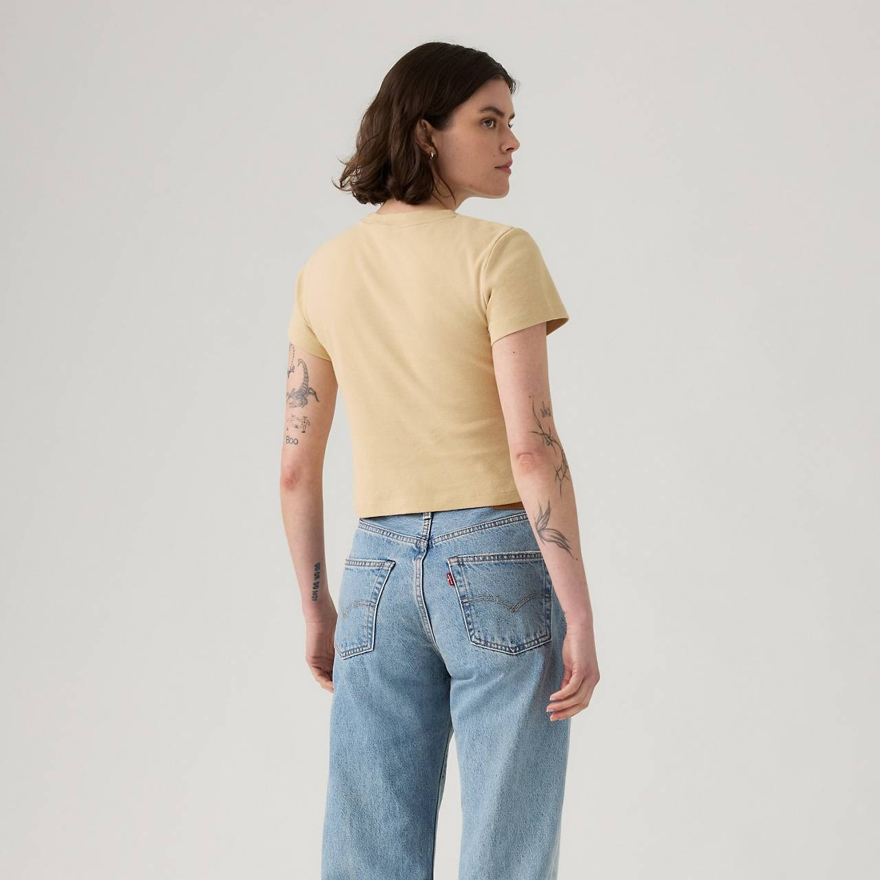 GRAPHIC ESSENTIAL SPORTY TEE - 4