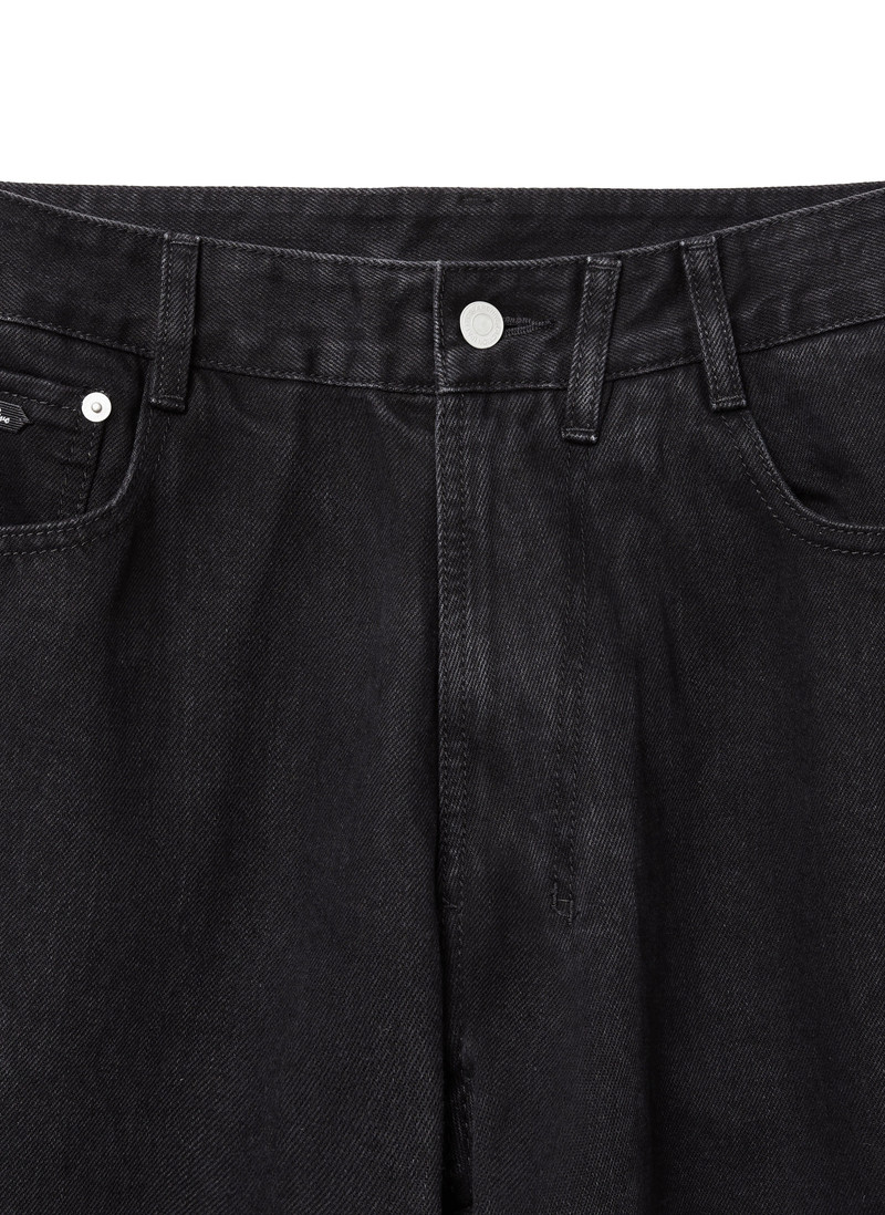 Curved Jeans
(Archive) 4