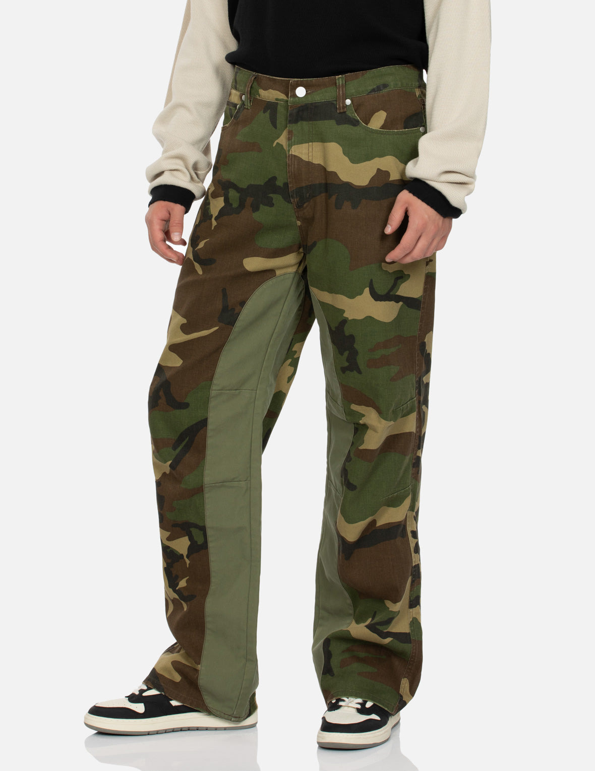 SEAGULL APPLIQUÉ EMBROIDERY BAGGY FIT CAMO PARACHUTE PANTS - 7