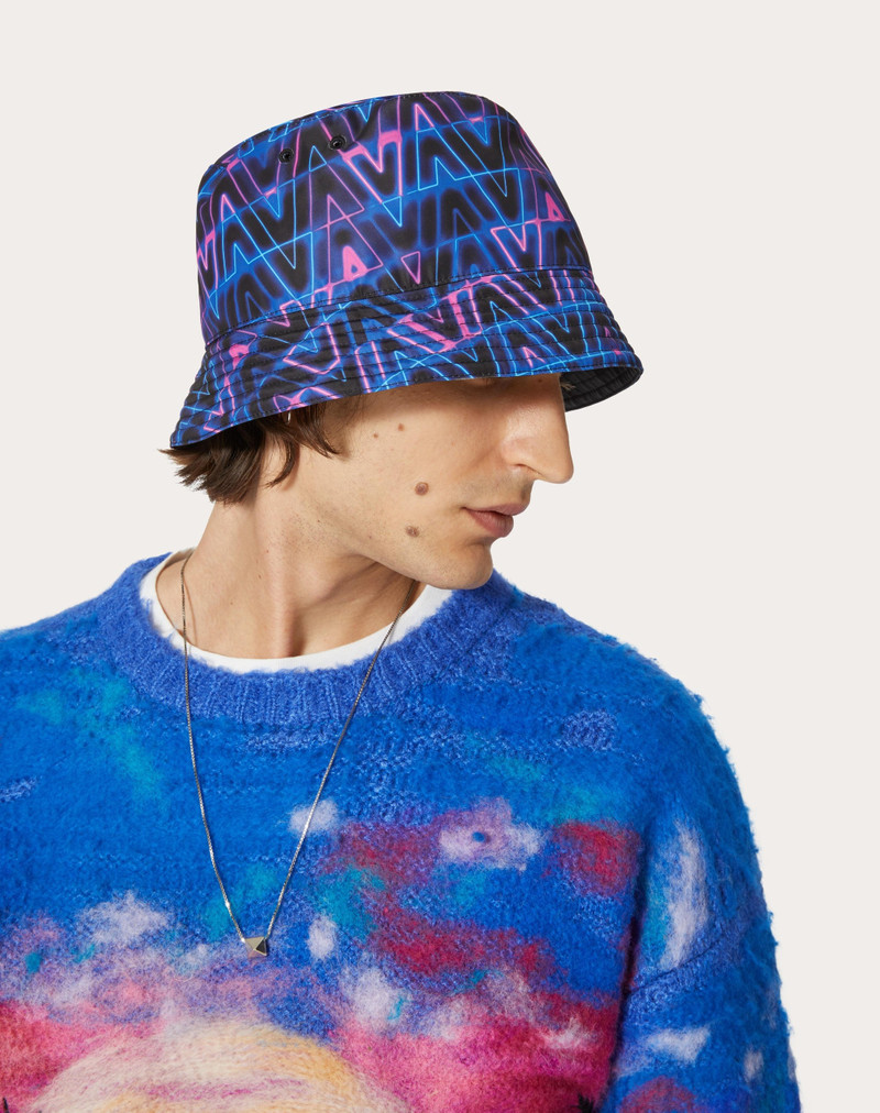 REVERSIBLE V NEON OPTICAL BUCKET HAT 4