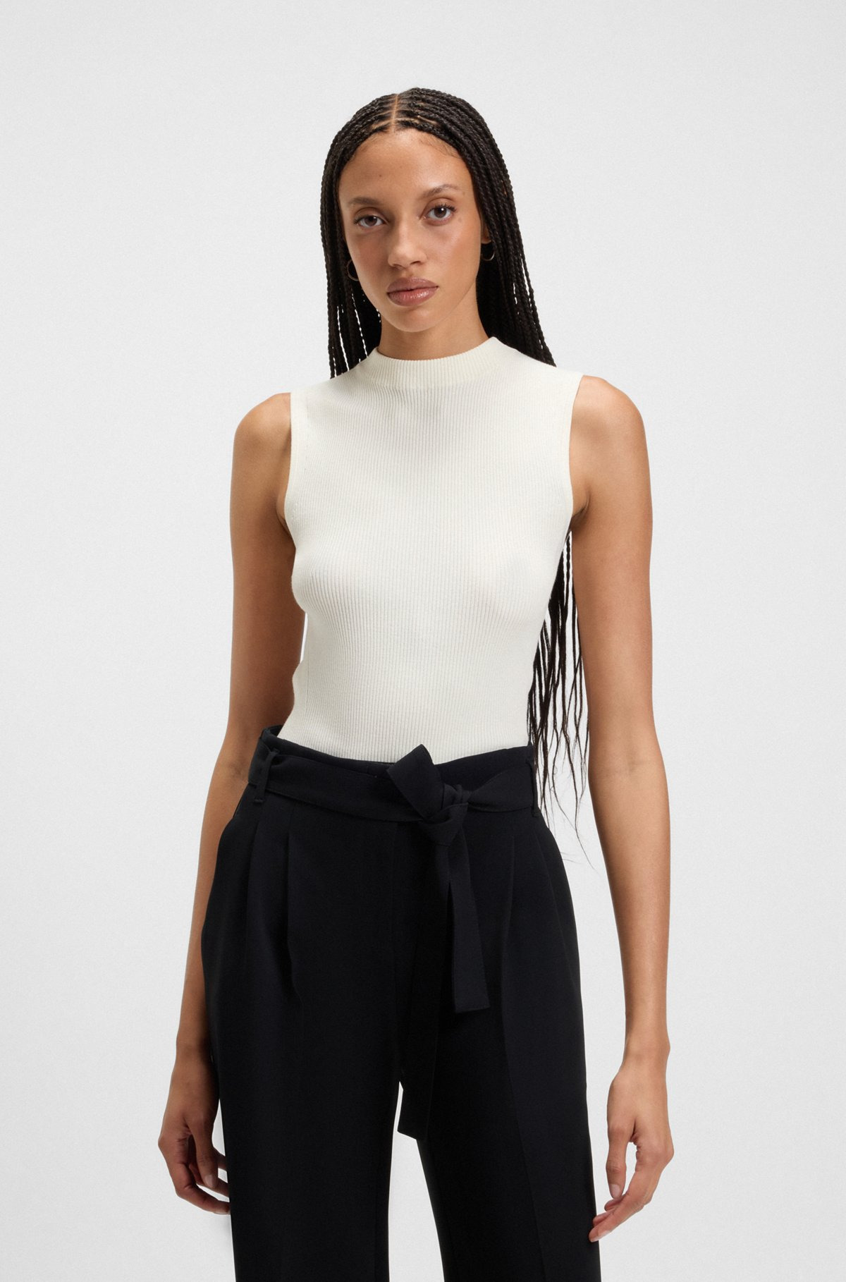 SLEEVELESS MOCK-NECK TOP IN RIBBED FABRIC - 2