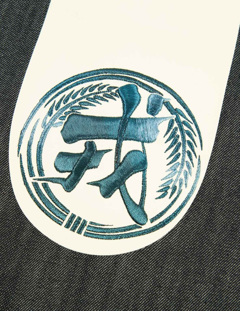 DAICOCK PRINT WITH EMBROIDERED KAMON CARROT FIT JEANS #2017 11