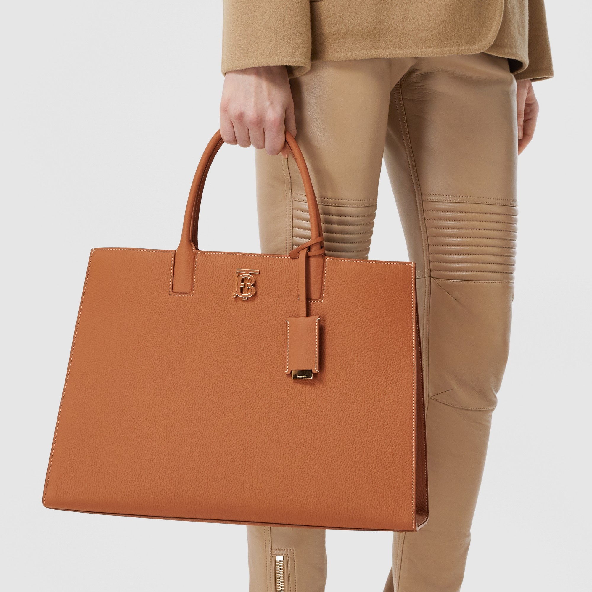 Burberry Medium Grainy Leather Frances Bag | REVERSIBLE