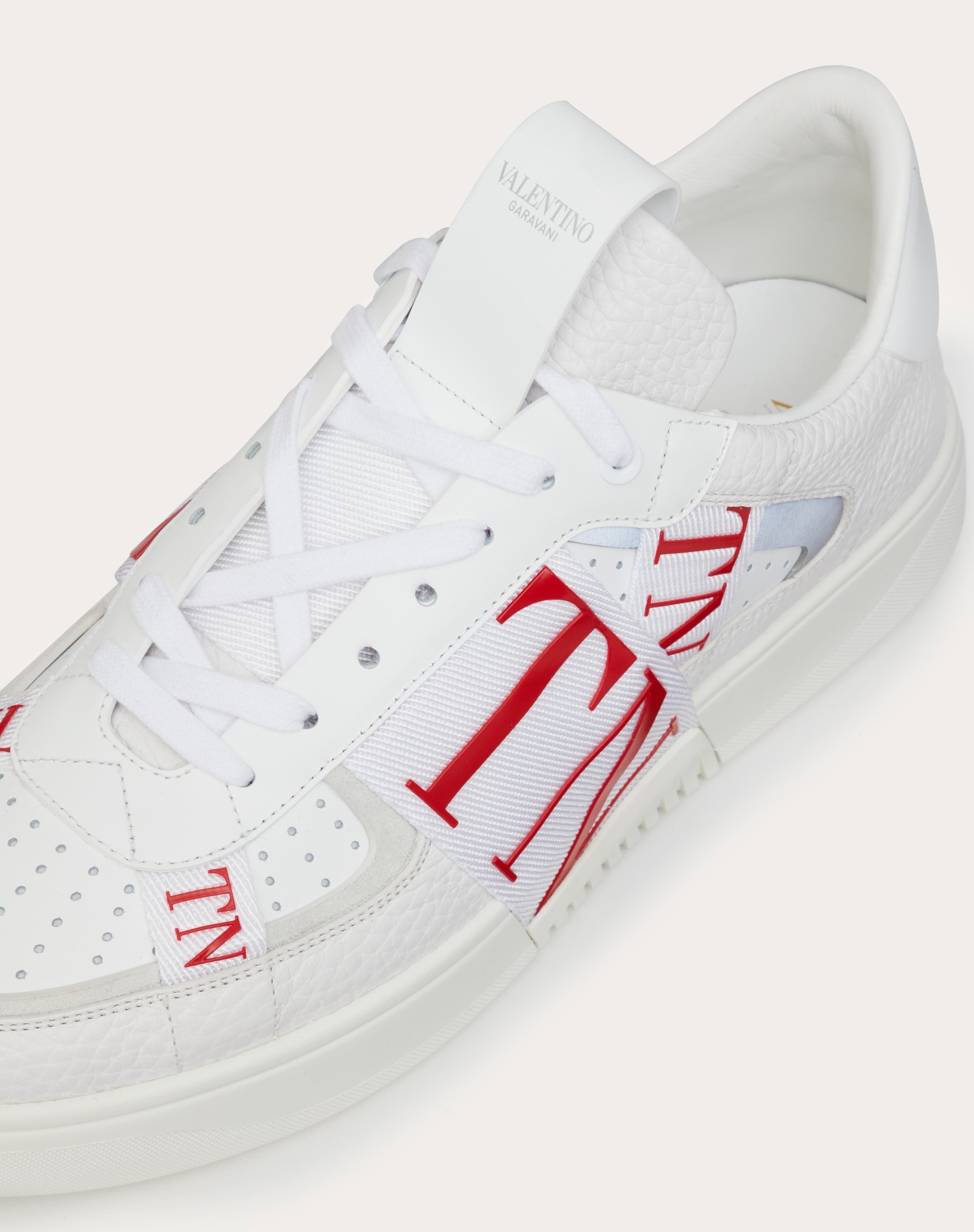 LOW-TOP CALFSKIN VL7N SNEAKER WITH BANDS - 5