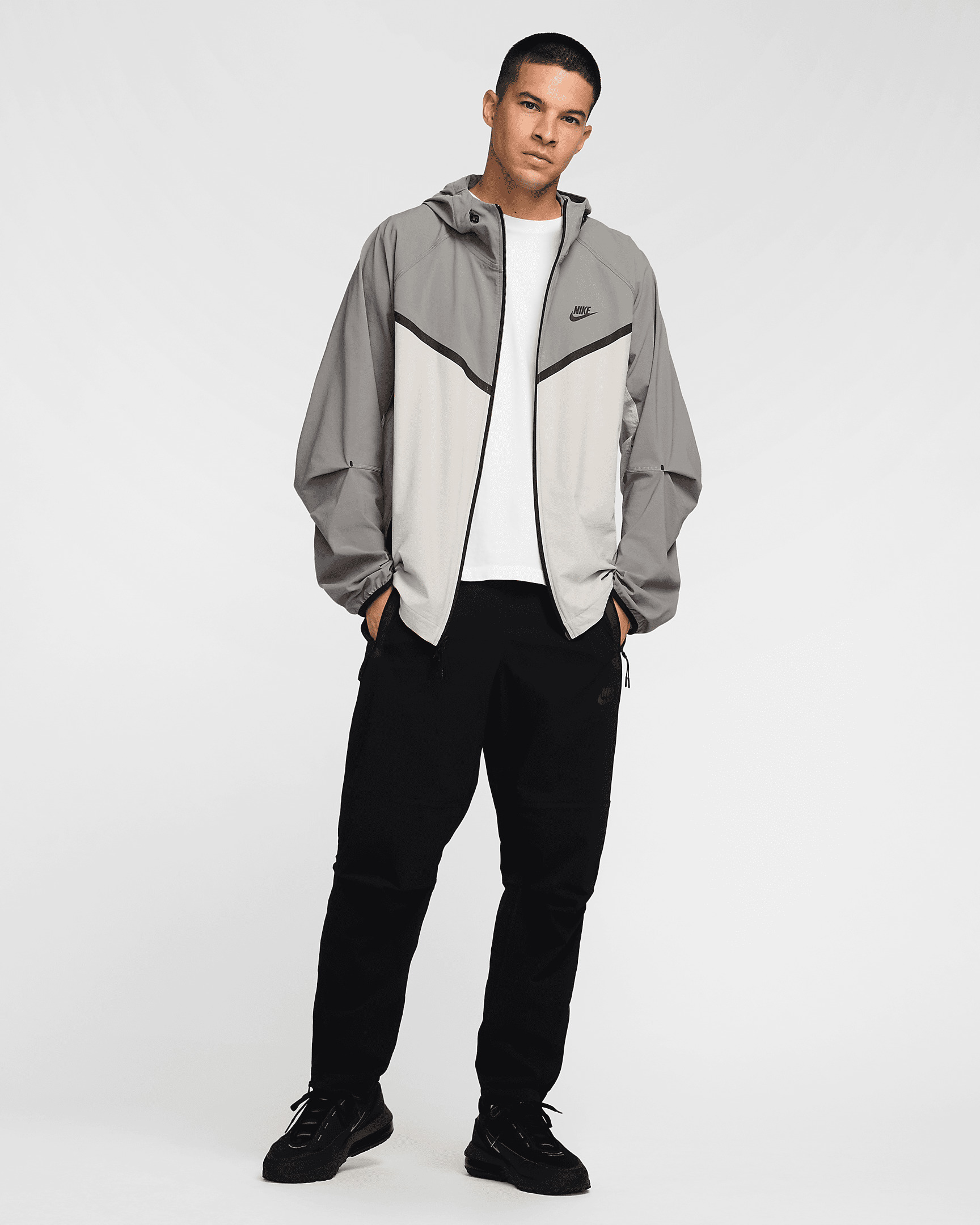 Nike Tech Men's Woven Pants - 9