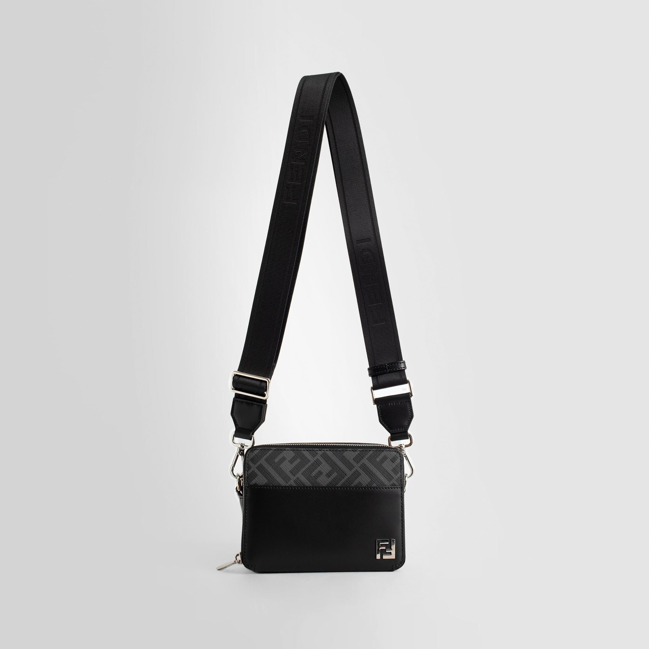 FENDI MAN BLACK SHOULDER BAGS - 6