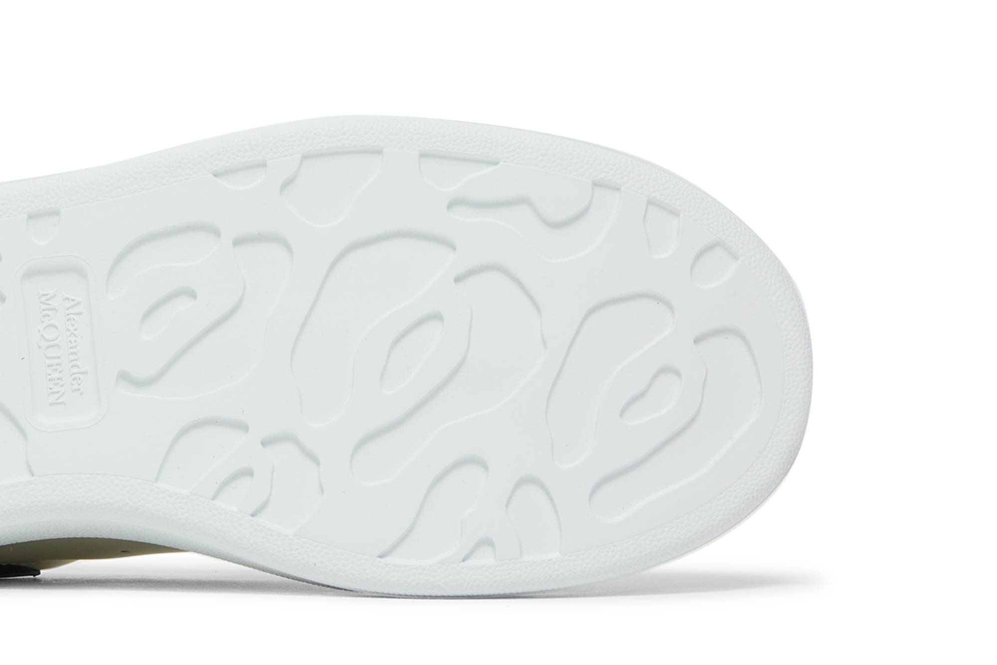 Alexander McQueen Oversized Sneaker 'White Black' - 5