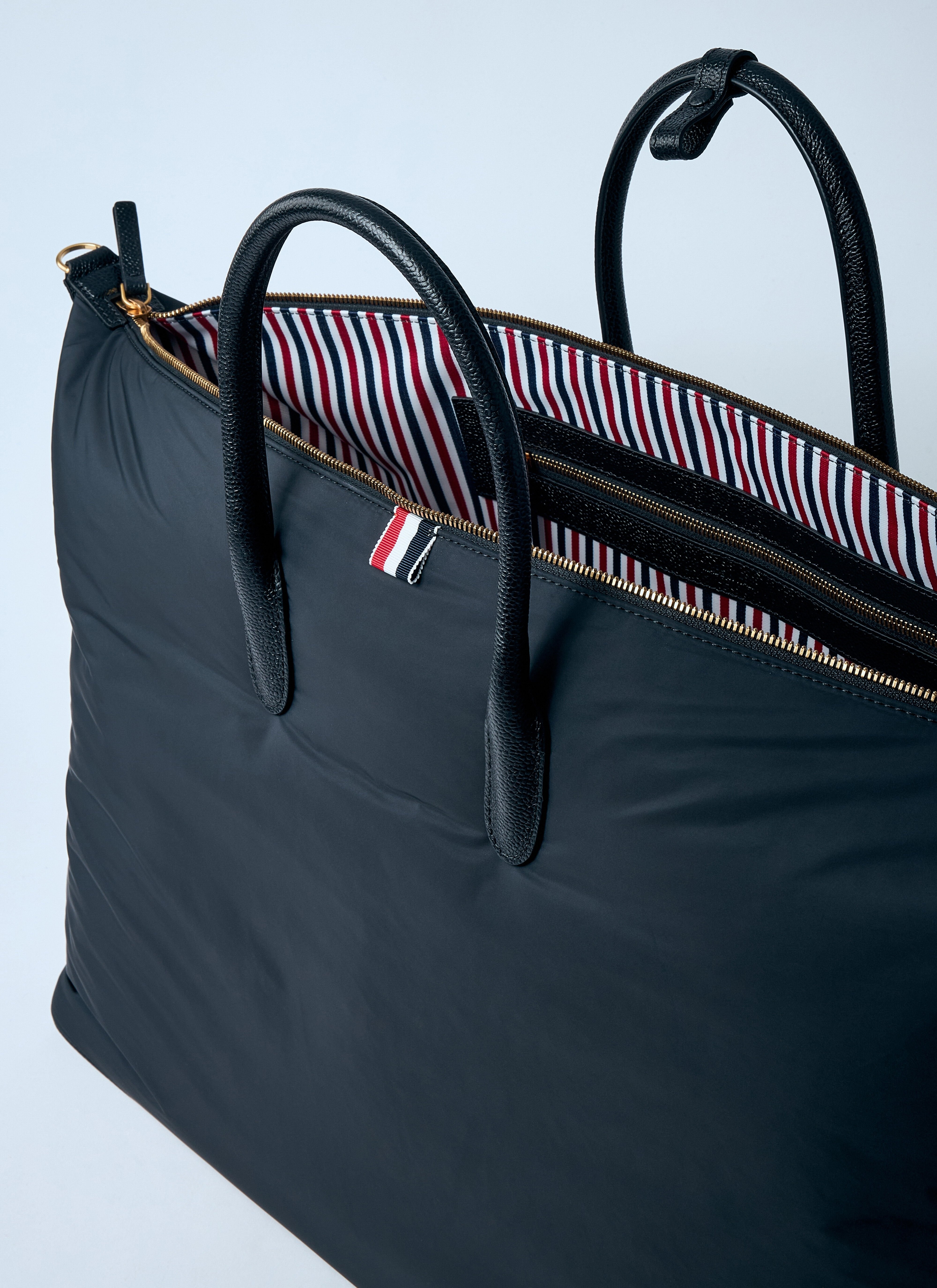 Thom Browne Men Poly Twill Duffle Bag - 6