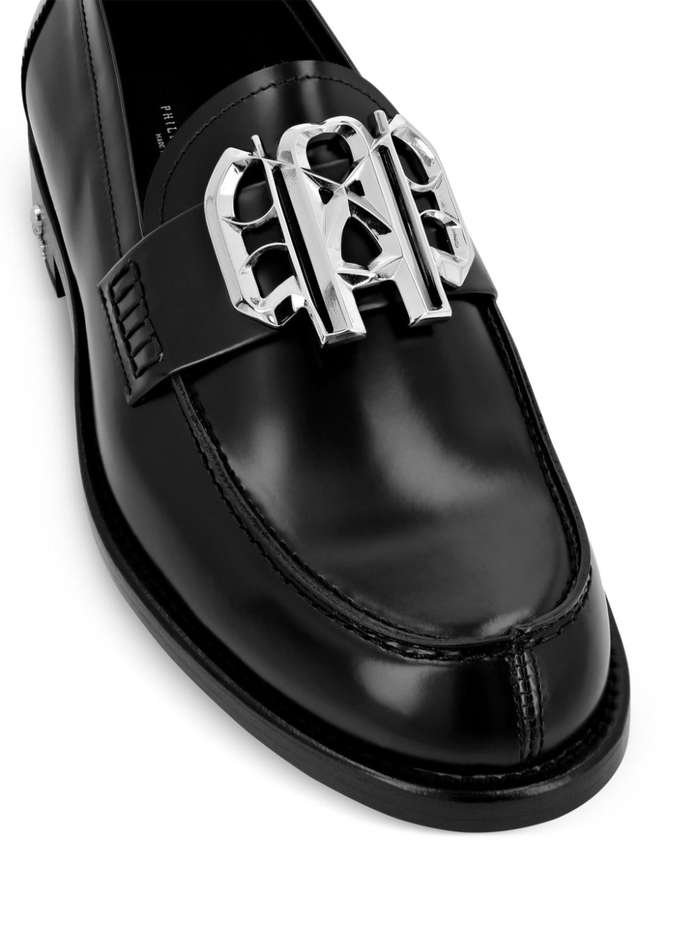 logo-plaque leather loafers - 4